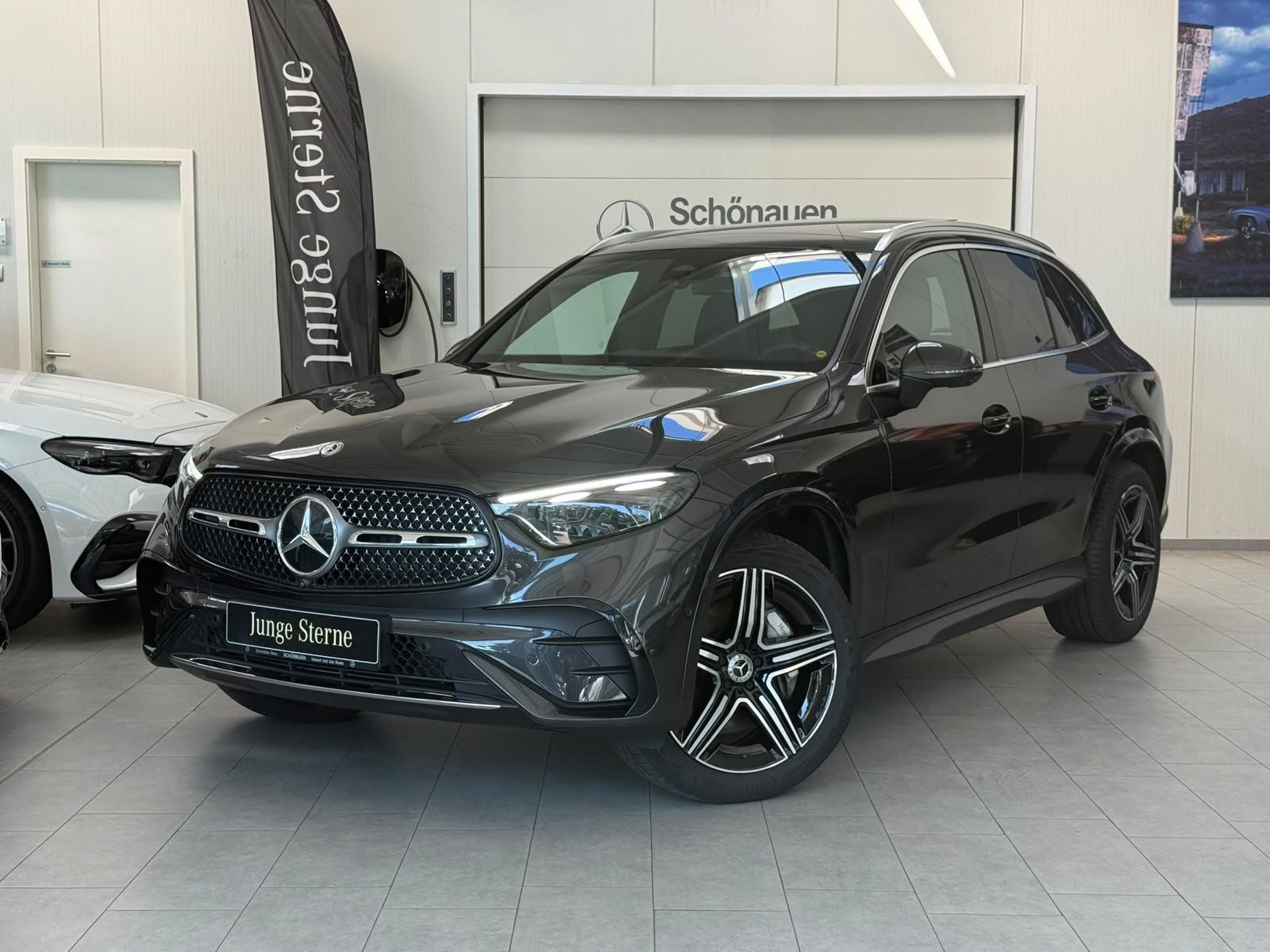Mercedes-Benz GLC 220 d 4M AMG+AHK+DLIGHT+20"+PANO+SOUND+WINTE