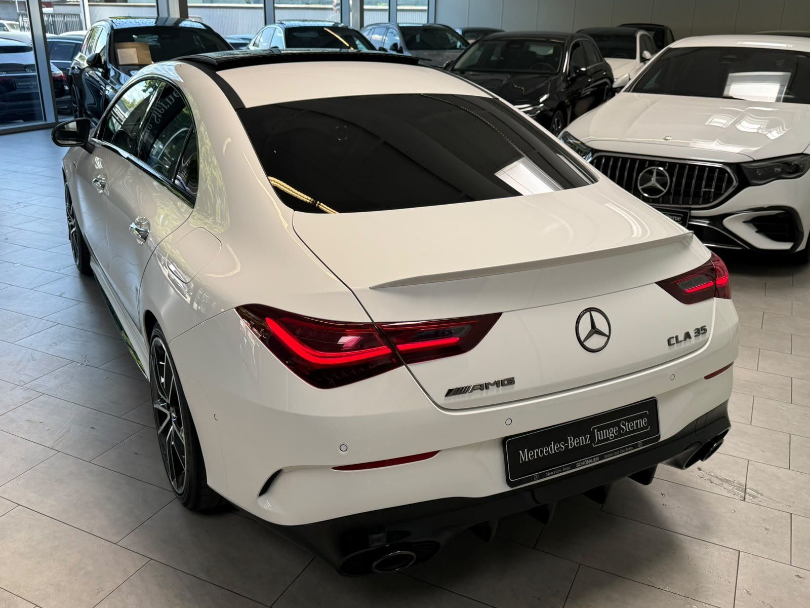 Fahrzeugabbildung Mercedes-Benz Mercedes-AMG CLA 35 4M Coupé PANO+360+NIGHT2+19"