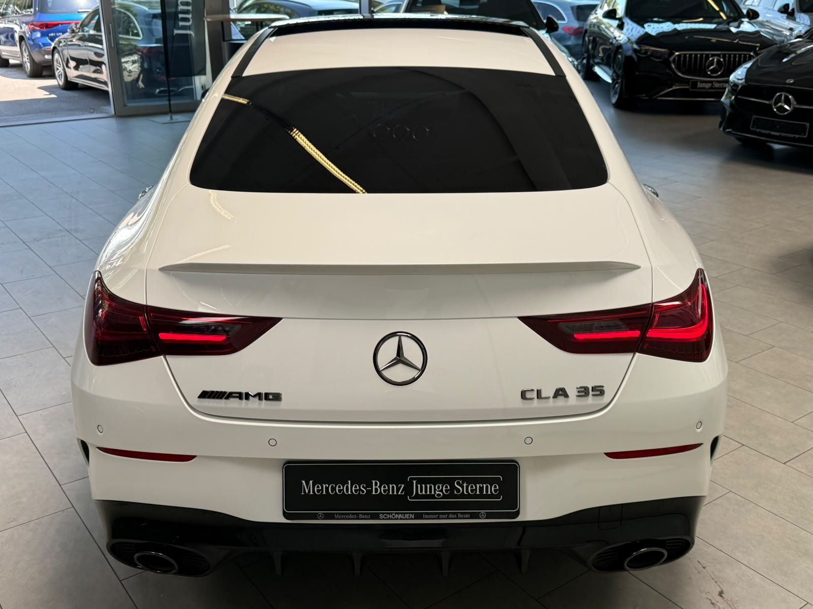 Fahrzeugabbildung Mercedes-Benz Mercedes-AMG CLA 35 4M Coupé PANO+360+NIGHT2+19"