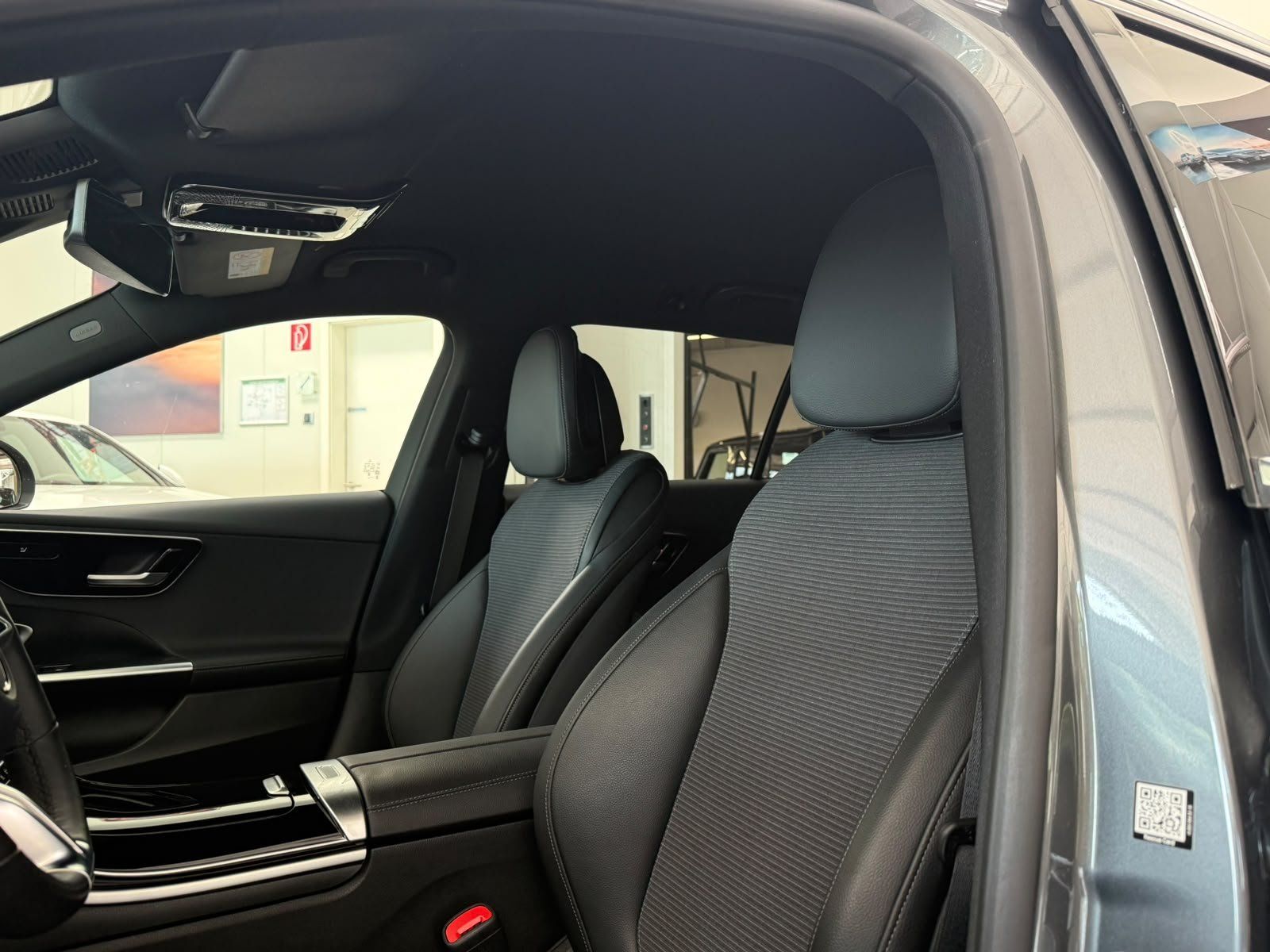Fahrzeugabbildung Mercedes-Benz C 200 d T AVANTGARDE ADV. BURM3D+KEYLESS+STANDHZ