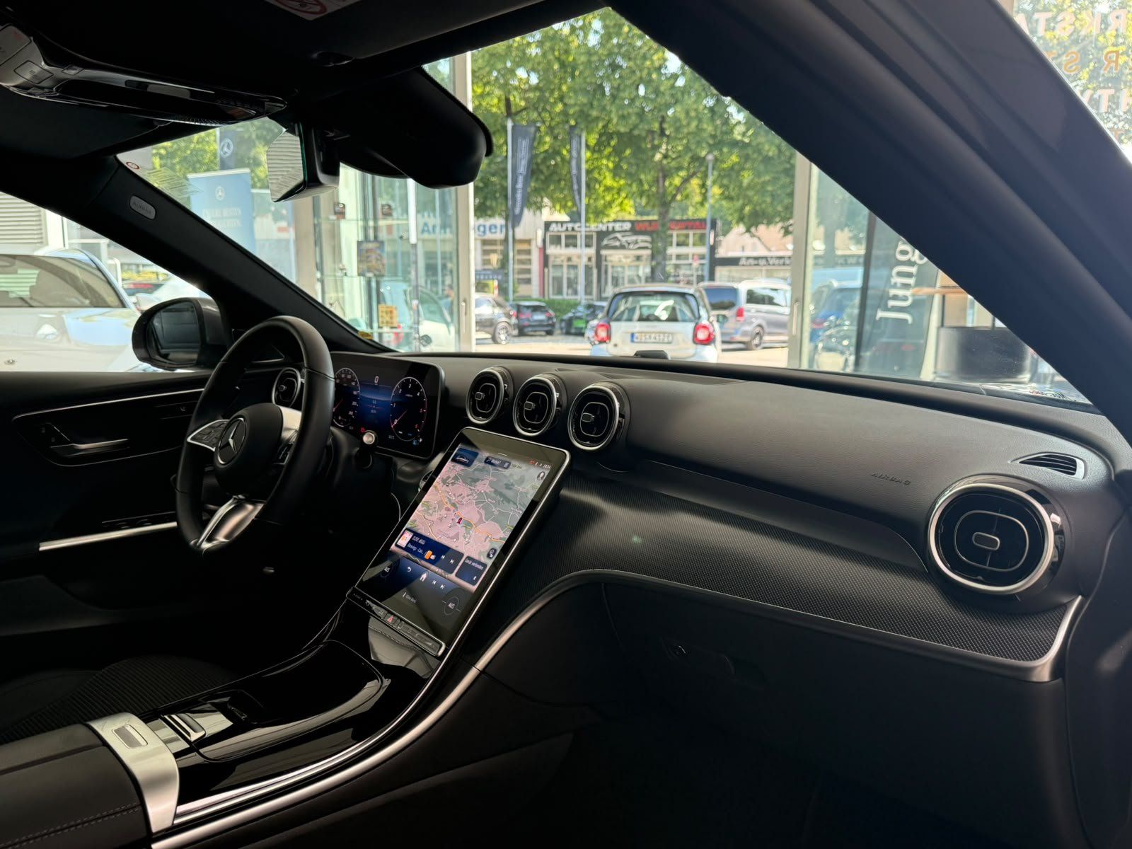 Fahrzeugabbildung Mercedes-Benz C 200 d T AVANTGARDE ADV. BURM3D+KEYLESS+STANDHZ