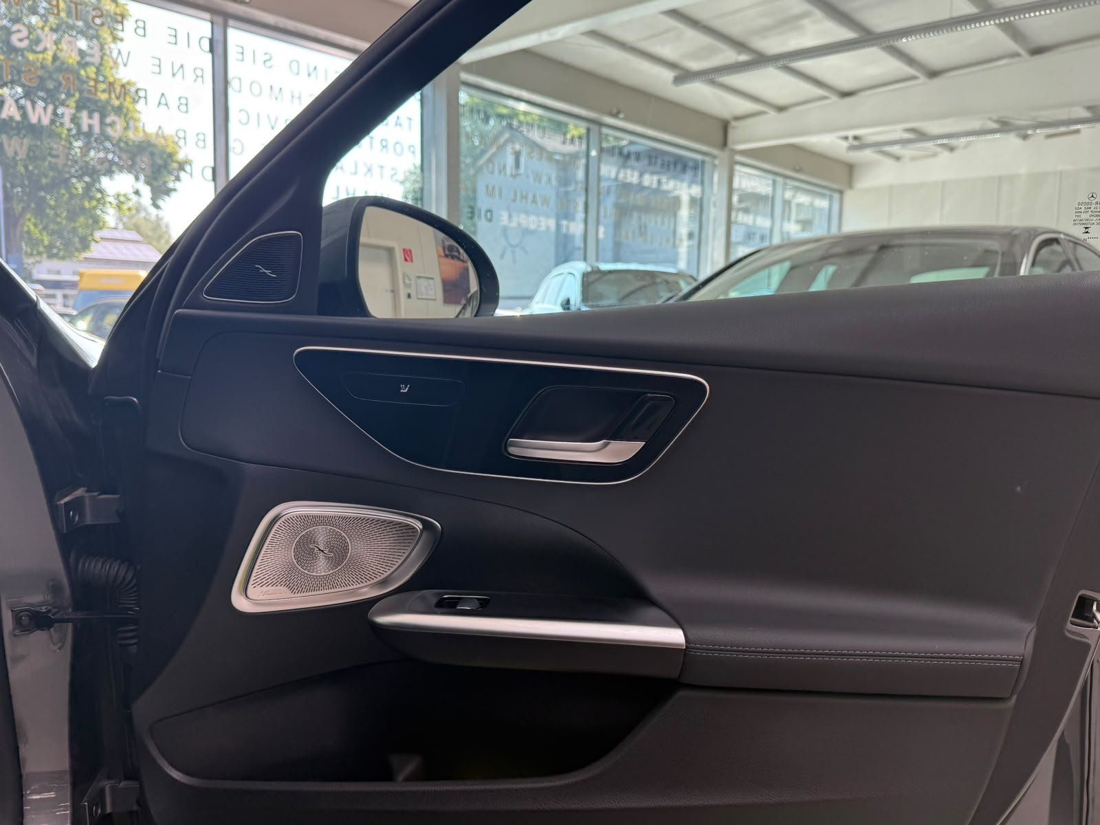 Fahrzeugabbildung Mercedes-Benz C 200 d T AVANTGARDE ADV. BURM3D+KEYLESS+STANDHZ