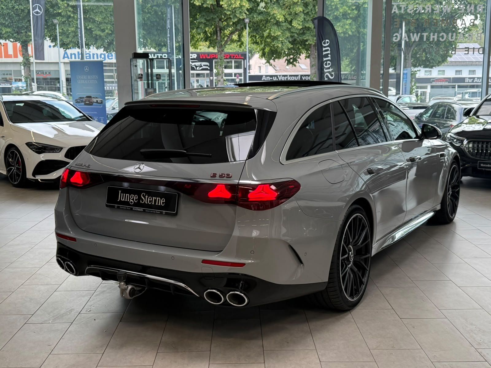 Fahrzeugabbildung Mercedes-Benz Mercedes-AMG E 53 4M+ T PREMPLUS+SUPER+NAPPA+AHK