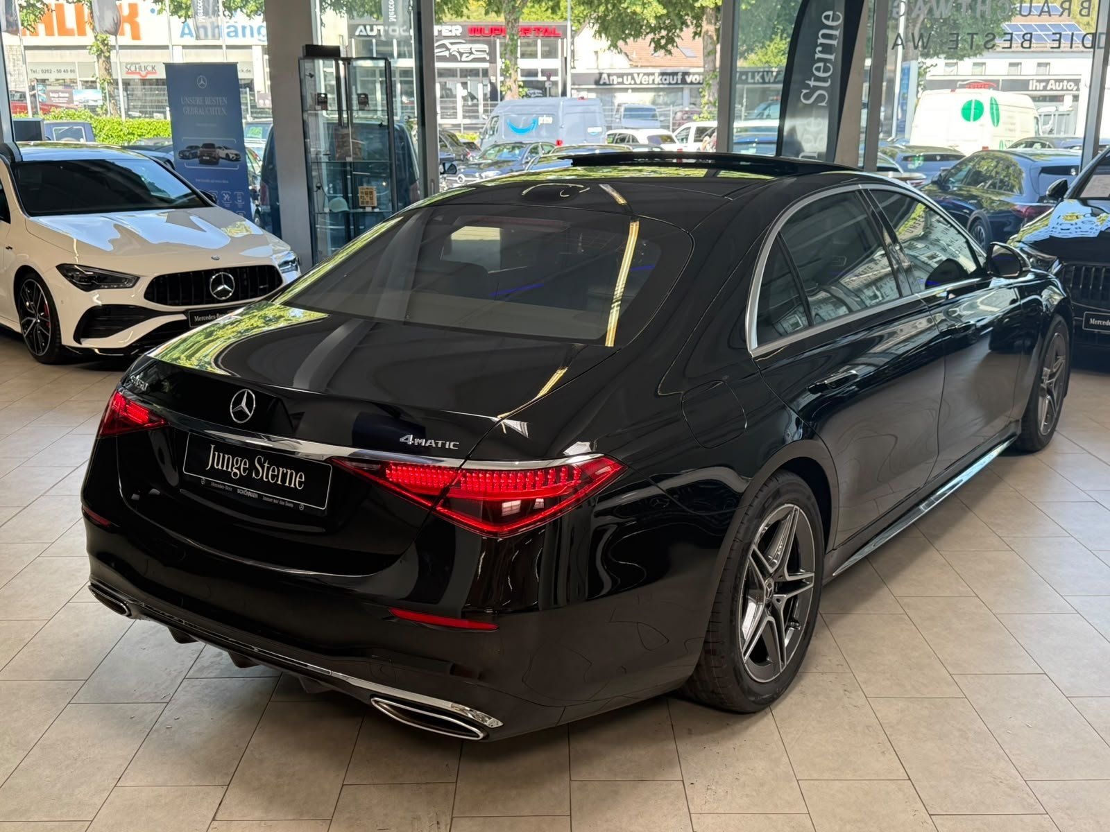 Fahrzeugabbildung Mercedes-Benz S450 4M L AMG UPE:197t€+EXCLUSIVE+DRIVEP+EXECUTI
