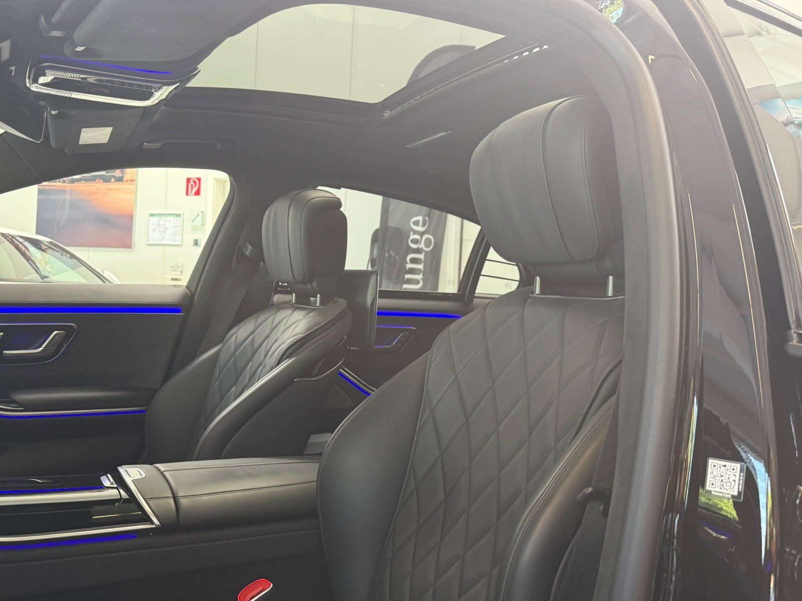 Fahrzeugabbildung Mercedes-Benz S450 4M L AMG UPE:197t€+EXCLUSIVE+DRIVEP+EXECUTI