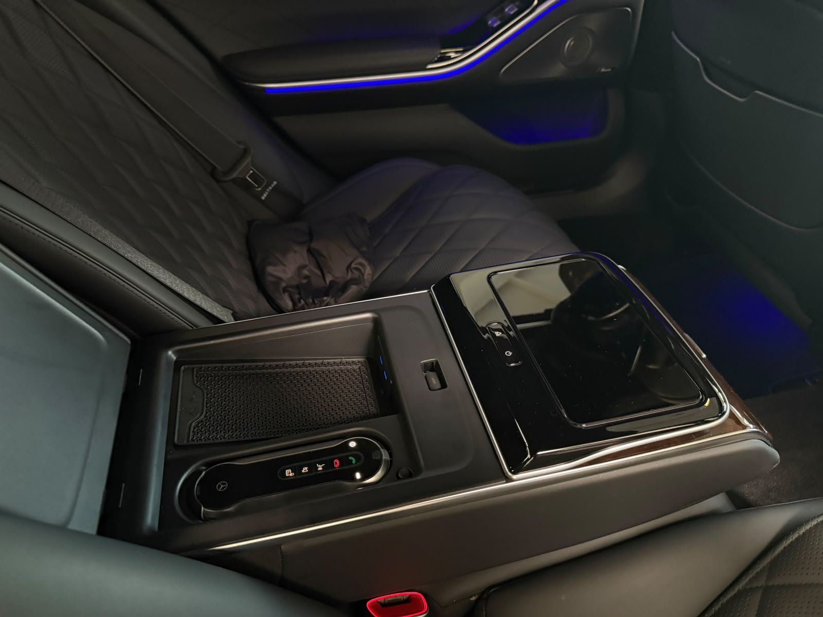 Fahrzeugabbildung Mercedes-Benz S450 4M L AMG UPE:197t€+EXCLUSIVE+DRIVEP+EXECUTI