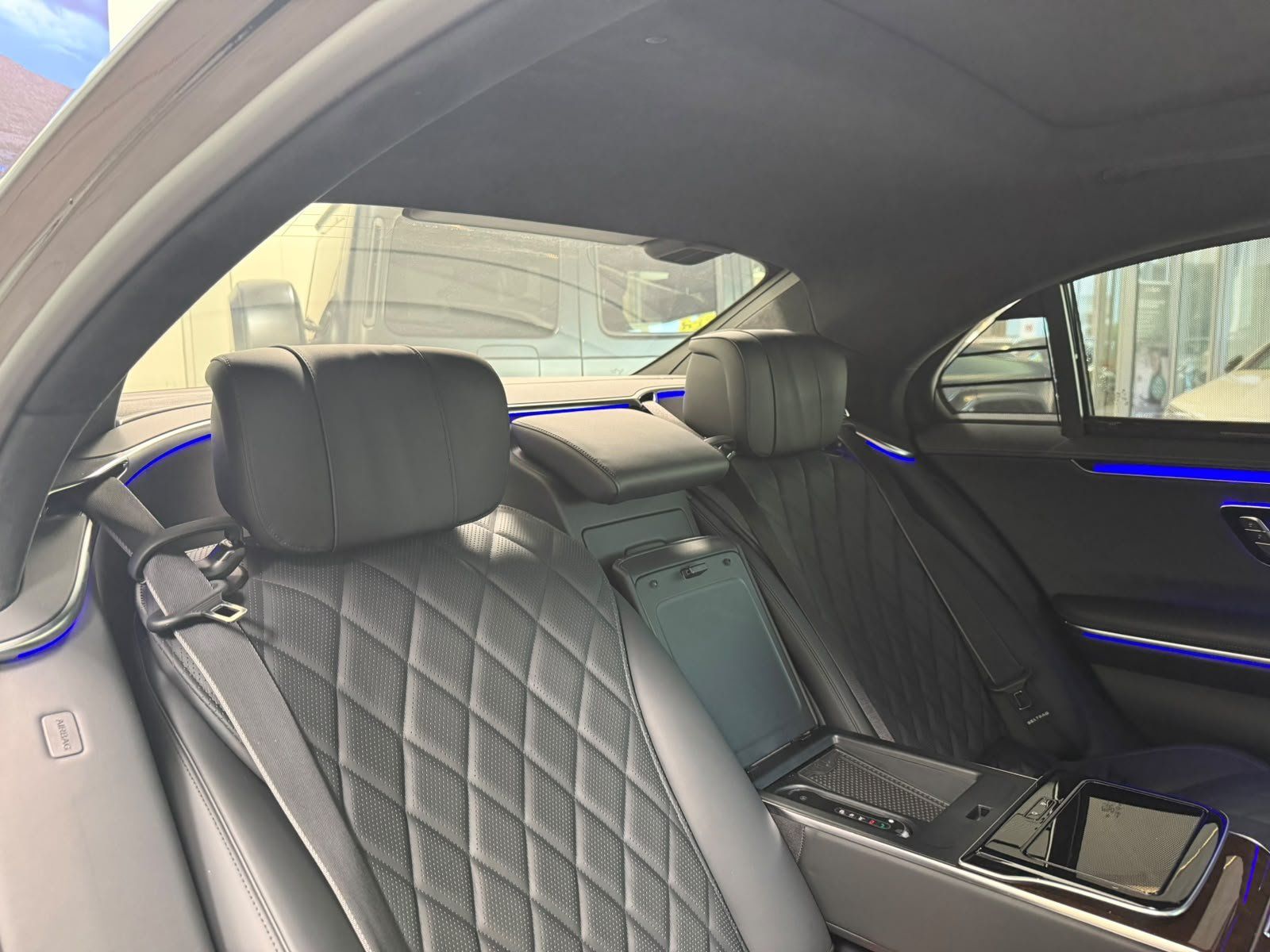 Fahrzeugabbildung Mercedes-Benz S450 4M L AMG UPE:197t€+EXCLUSIVE+DRIVEP+EXECUTI