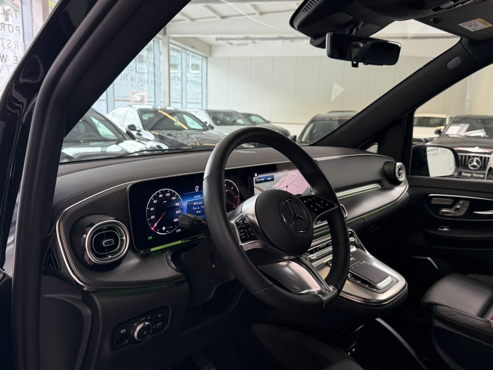 Fahrzeugabbildung Mercedes-Benz V 300 d 4M L AMG+EXCLUSIVE+AHK+MICROCUT+AIRM+BUR