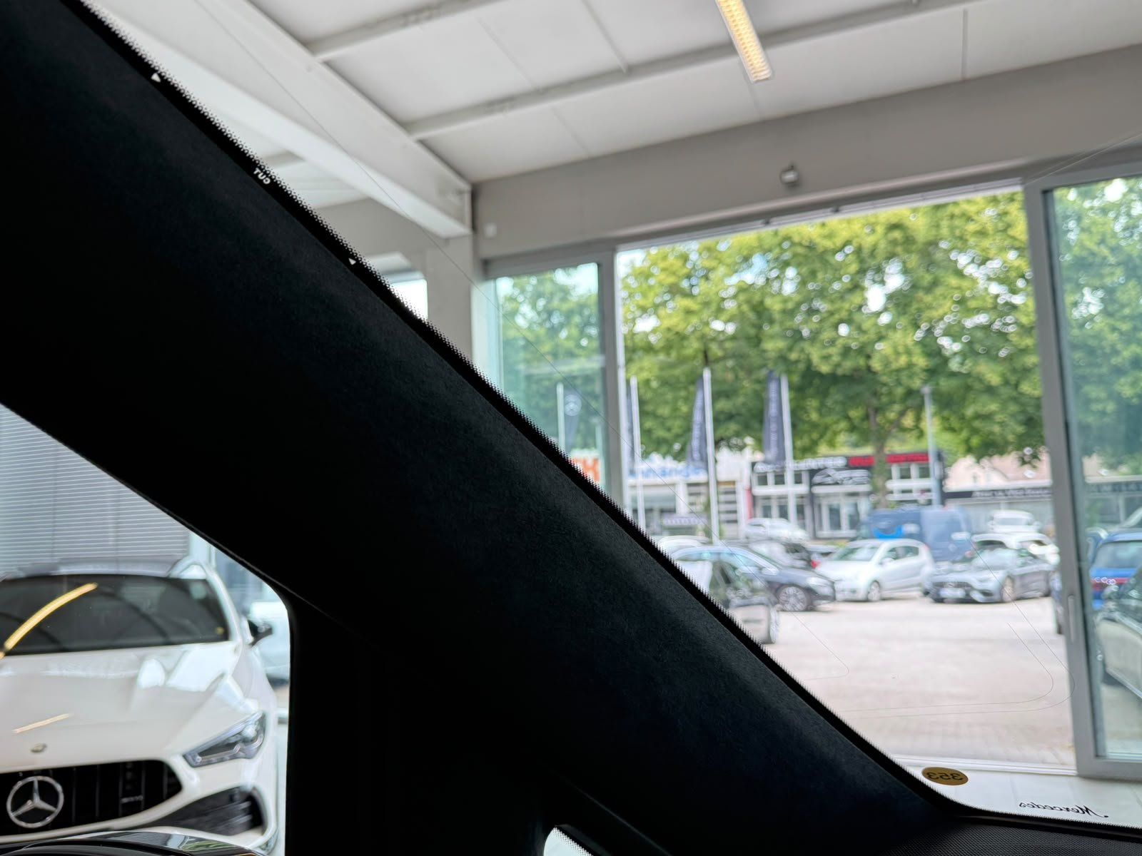 Fahrzeugabbildung Mercedes-Benz V 300 d 4M L AMG+EXCLUSIVE+AHK+MICROCUT+AIRM+BUR
