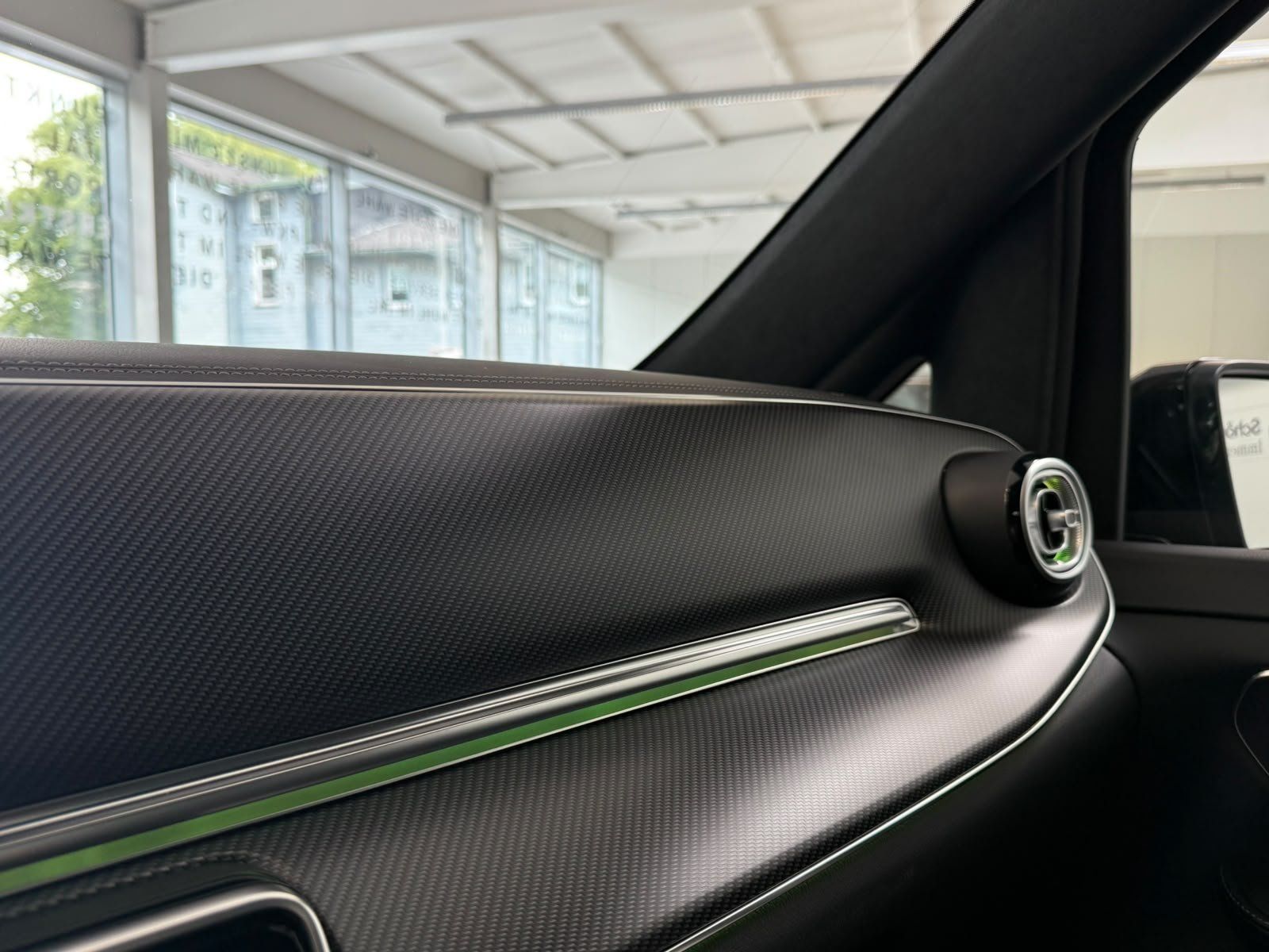 Fahrzeugabbildung Mercedes-Benz V 300 d 4M L AMG+EXCLUSIVE+AHK+MICROCUT+AIRM+BUR