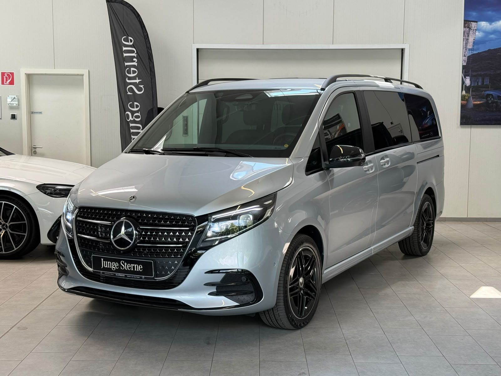Mercedes-Benz V 300 d 4M L AMG+EXCLUSIVE+AHK+MICROCUT+AIRM+BUR