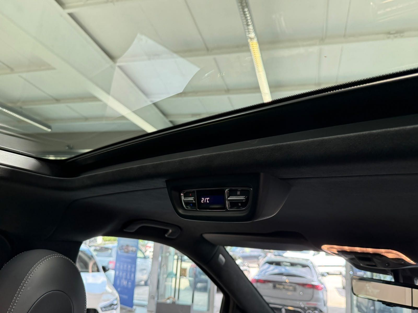 Fahrzeugabbildung Mercedes-Benz V 300 d 4M L AMG+EXCLUSIVE+AHK+MICROCUT+AIRM+BUR