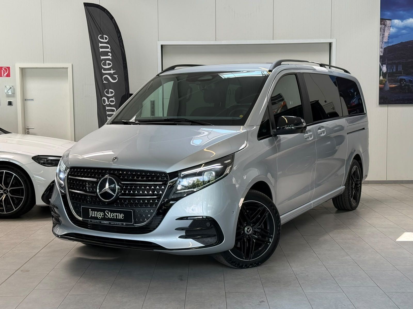 Fahrzeugabbildung Mercedes-Benz V 300 d 4M L AMG+EXCLUSIVE+AHK+MICROCUT+AIRM+BUR
