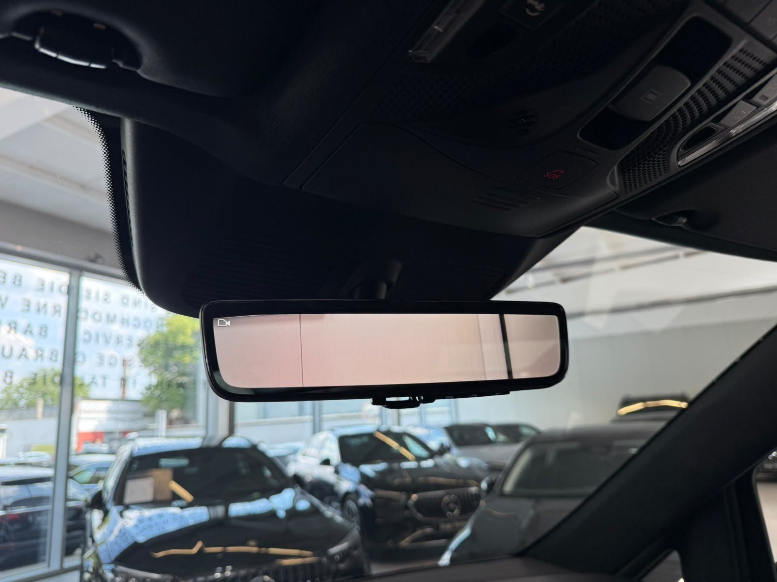 Fahrzeugabbildung Mercedes-Benz V 300 d 4M L AMG+EXCLUSIVE+AHK+MICROCUT+AIRM+BUR