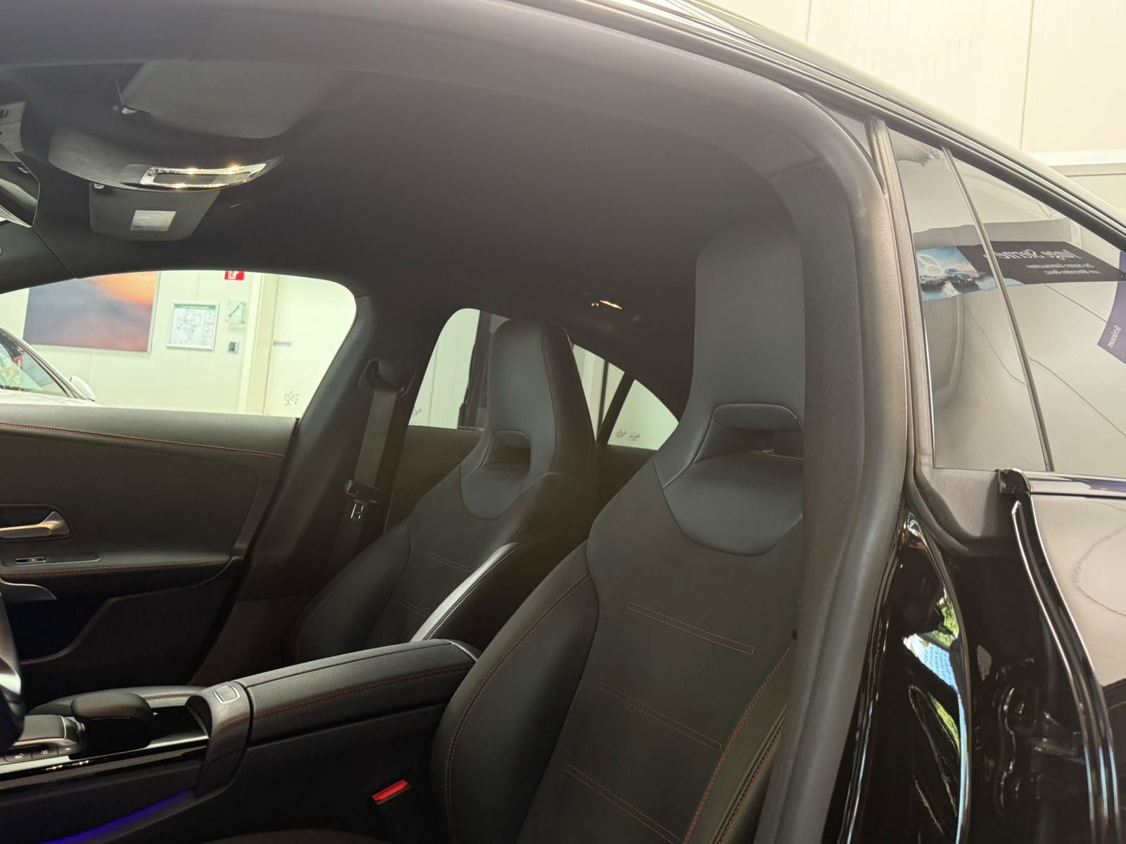 Fahrzeugabbildung Mercedes-Benz CLA 200 AMG+MBEAM+KAMERA+TEMP+AMBIENTE+CARPLAY