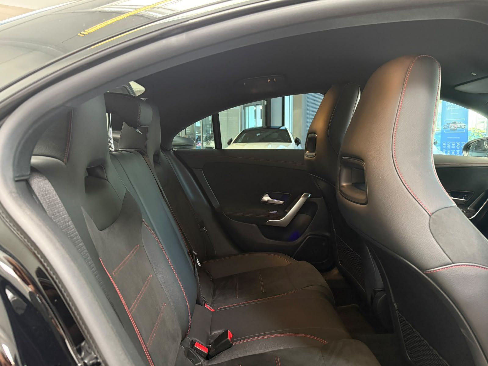 Fahrzeugabbildung Mercedes-Benz CLA 200 AMG+MBEAM+KAMERA+TEMP+AMBIENTE+CARPLAY