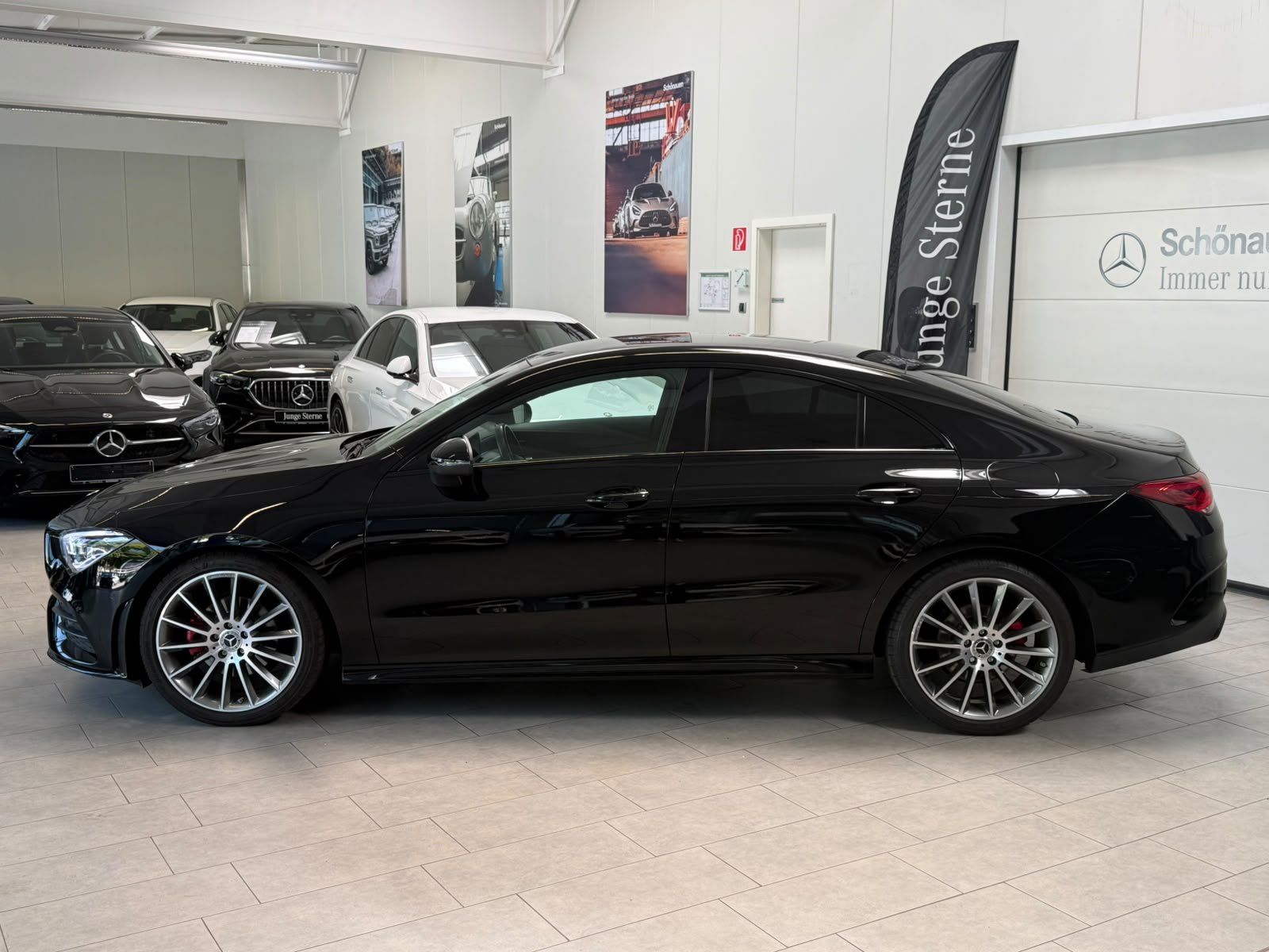 Fahrzeugabbildung Mercedes-Benz CLA 200 AMG+MBEAM+KAMERA+TEMP+AMBIENTE+CARPLAY