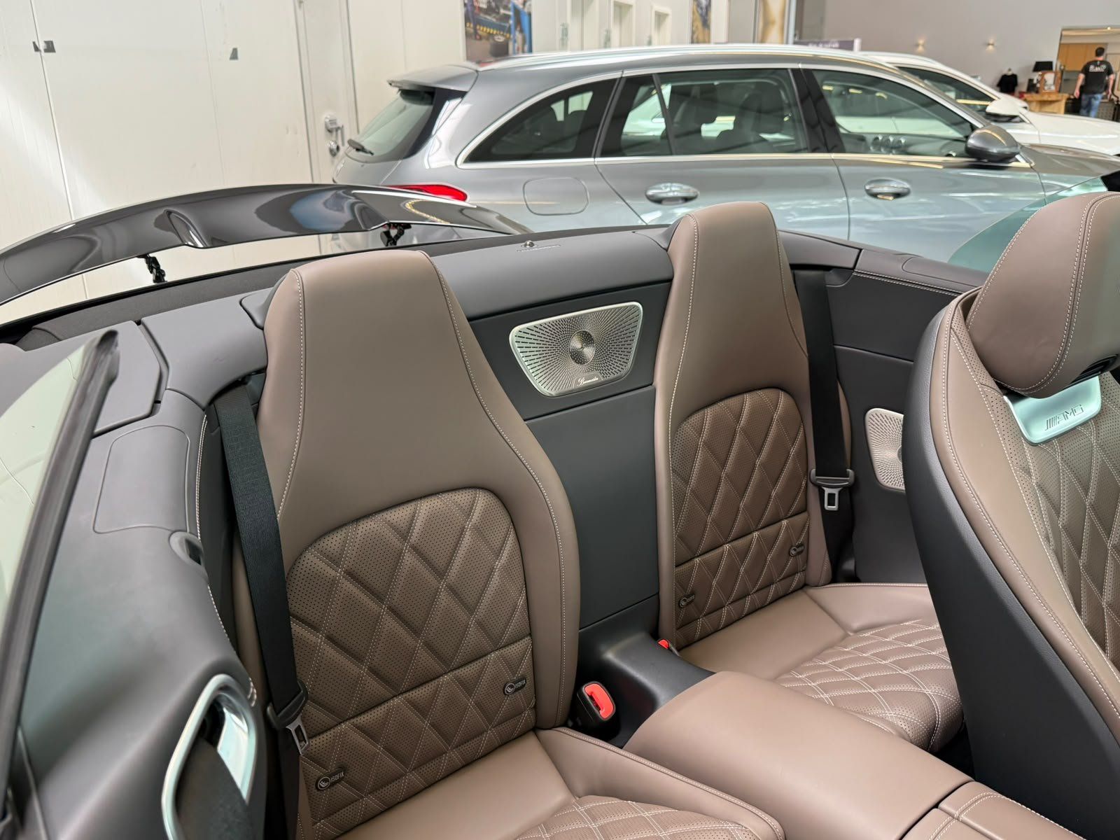 Fahrzeugabbildung Mercedes-Benz SL 63 4M+ CARBON+KERAMIK+LIFT+HUD+PERF.+BURM+HAL