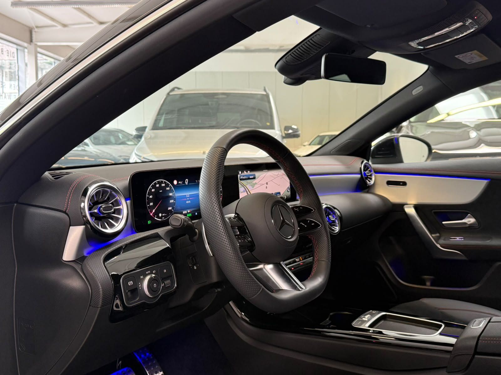 Fahrzeugabbildung Mercedes-Benz CLA 250 e AMG Edition+MBEAM+360°+DISTR+KEYLESS