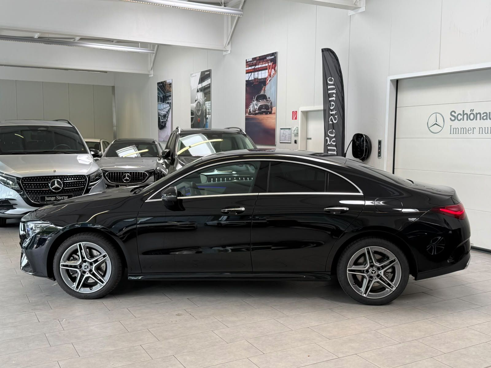 Fahrzeugabbildung Mercedes-Benz CLA 250 e AMG Edition+MBEAM+360°+DISTR+KEYLESS