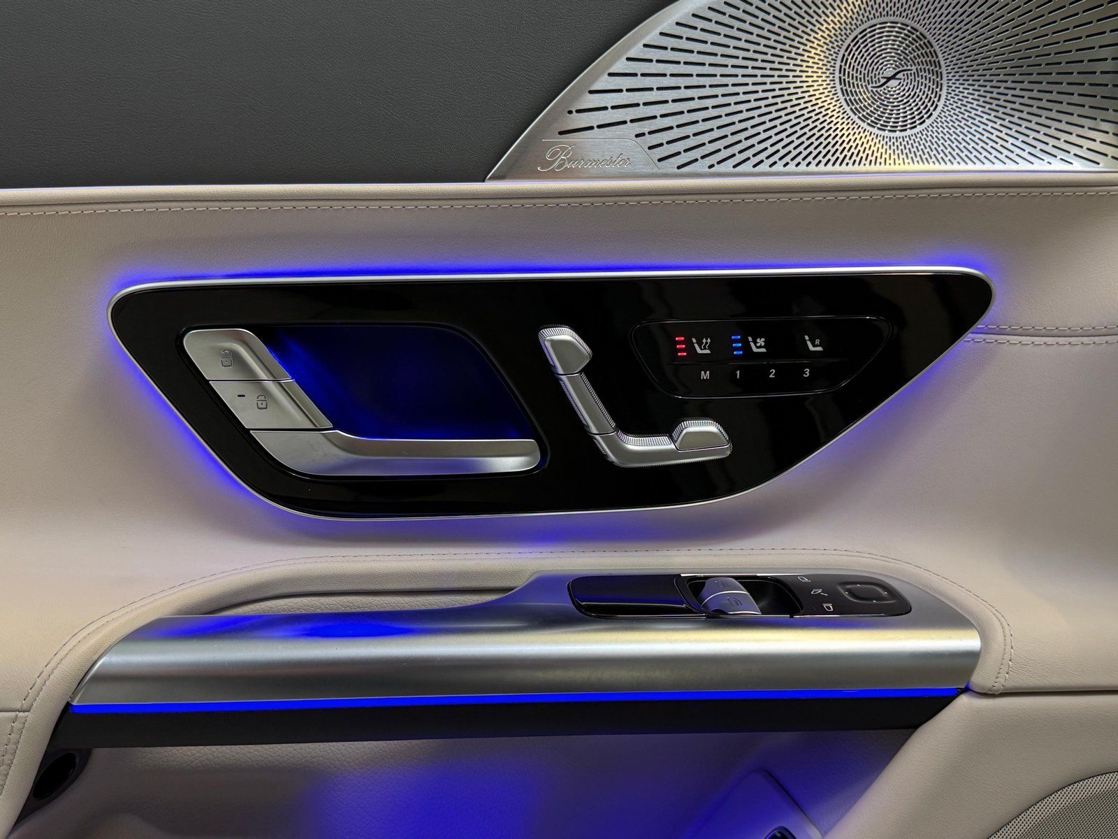 Fahrzeugabbildung Mercedes-Benz GT 63 4M+ AERO+PERF+LIFT+HUD+PANO+BURM+DISTR+360