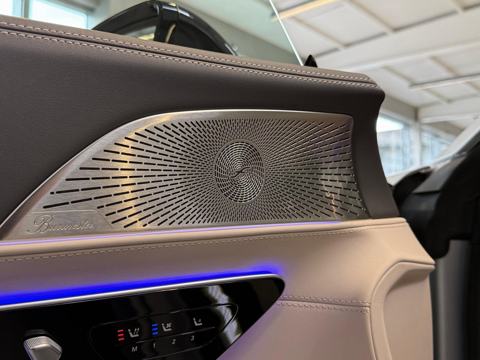 Fahrzeugabbildung Mercedes-Benz GT 63 4M+ AERO+PERF+LIFT+HUD+PANO+BURM+DISTR+360