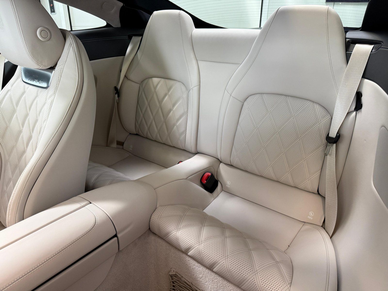 Fahrzeugabbildung Mercedes-Benz GT 63 4M+ AERO+PERF+LIFT+HUD+PANO+BURM+DISTR+360