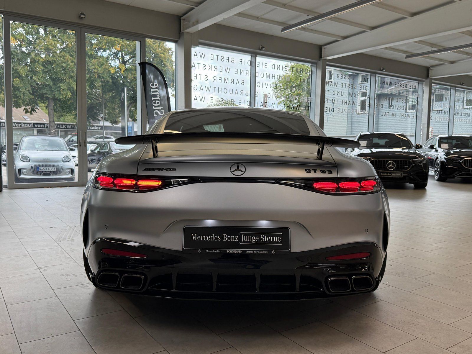 Fahrzeugabbildung Mercedes-Benz GT 63 4M+ AERO+PERF+LIFT+HUD+PANO+BURM+DISTR+360