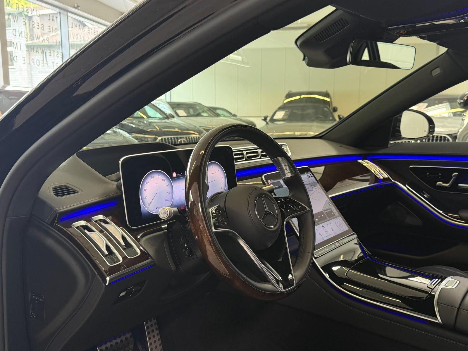 Fahrzeugabbildung Mercedes-Benz S 350 d 4M L AMG FONDENT.+DRIVEPIL+HAL+4xMASSAGE