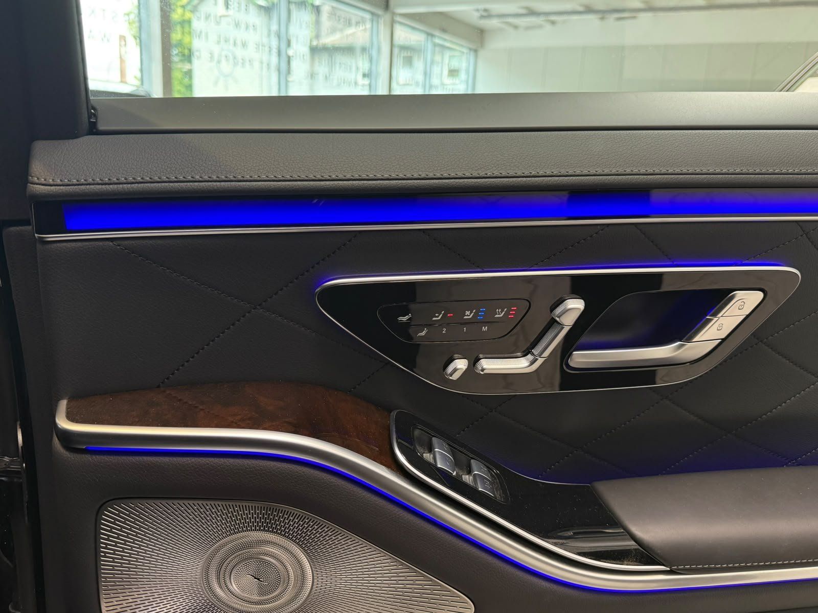 Fahrzeugabbildung Mercedes-Benz S 350 d 4M L AMG FONDENT.+DRIVEPIL+HAL+4xMASSAGE