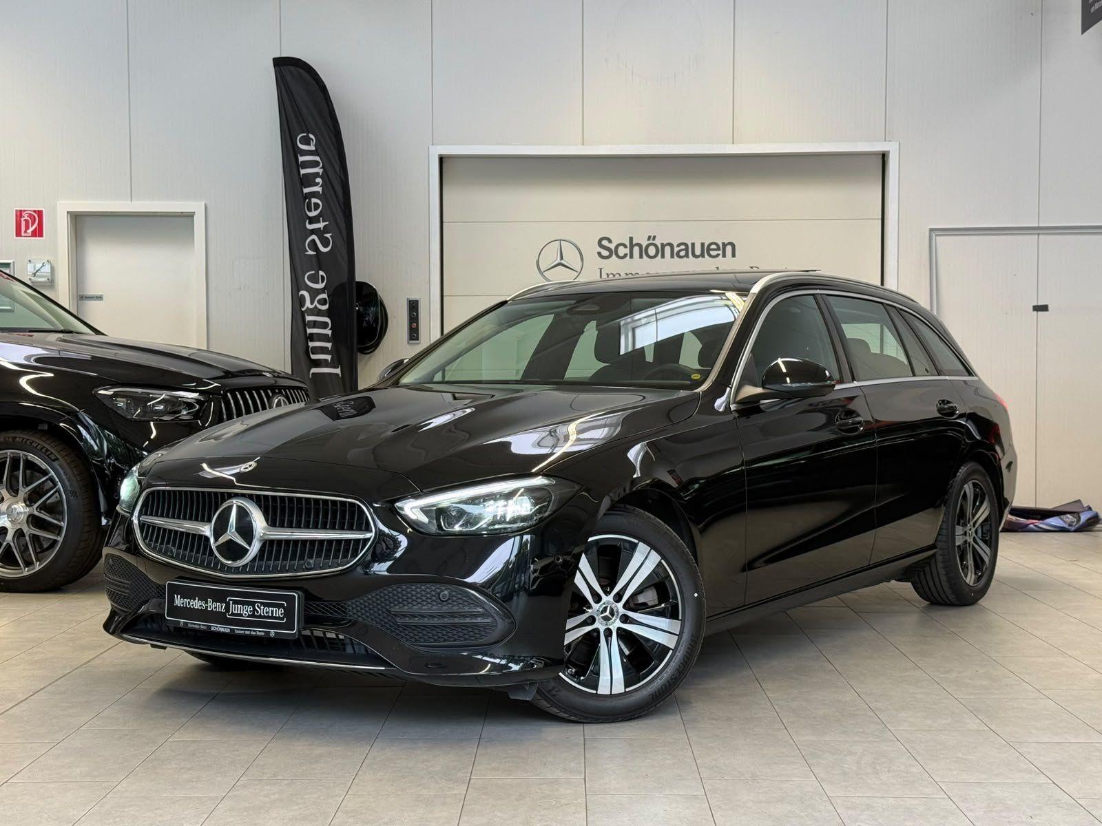 Mercedes-Benz C 300 T AVANTGARDE ADV. TEMPOMAT+PANO+KEYLESS