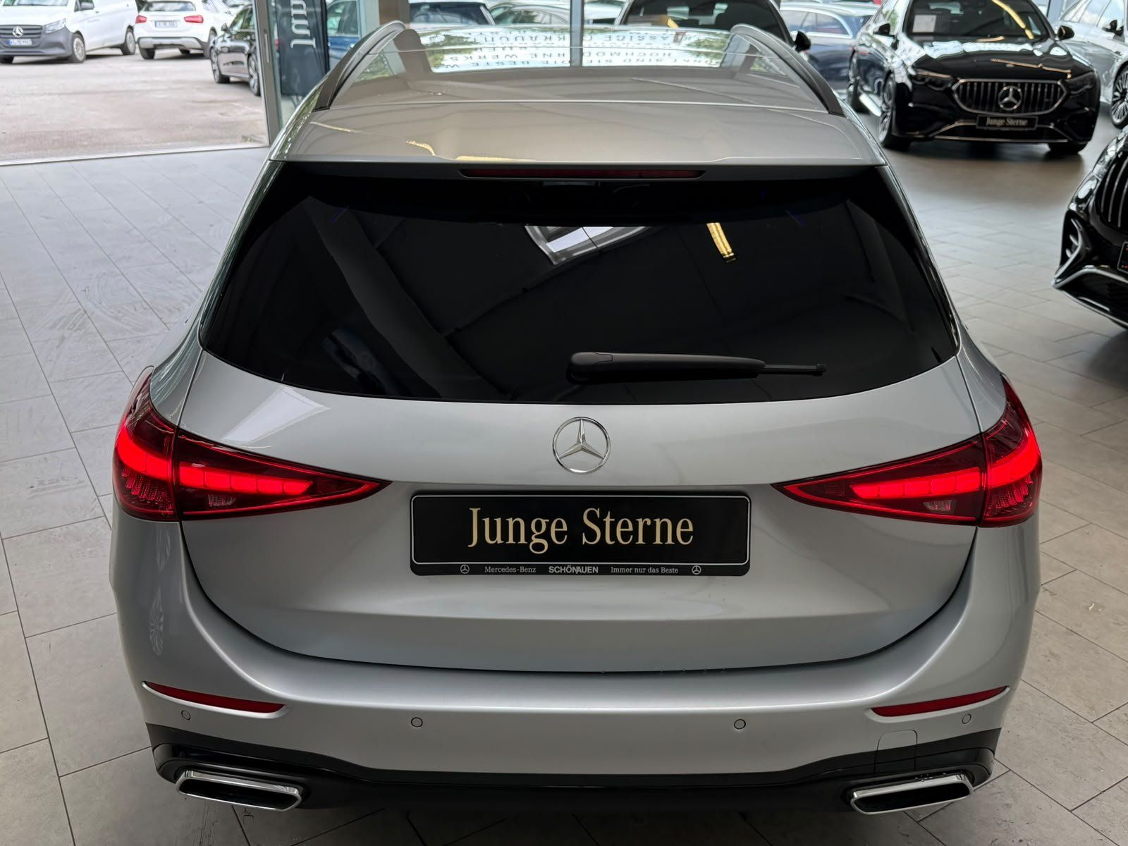 Fahrzeugabbildung Mercedes-Benz C 180 T AMG STDHZ+AHK+NIGHT+TOTWINK+WINTERPAKET