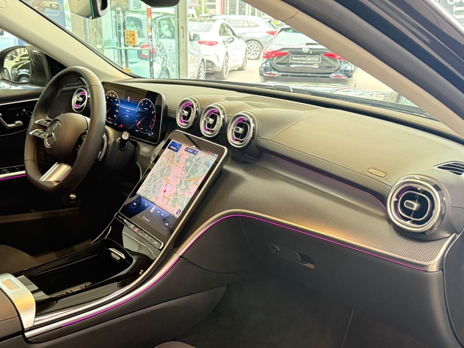 Fahrzeugabbildung Mercedes-Benz C 200 AMG MEMORY+KAMERA+CARPLAY+TOTW+LED+AMBIENT