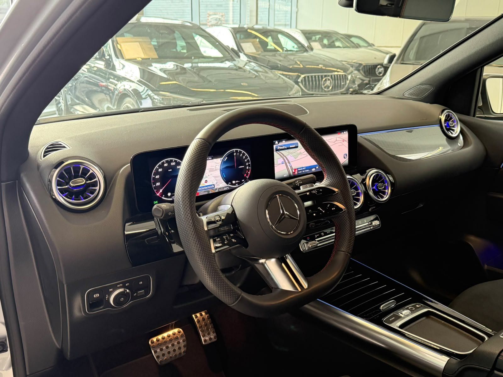 Fahrzeugabbildung Mercedes-Benz B 250e AMG+KAMERA+TOTW+CARPLAY+KEYLESS+LED+DAB