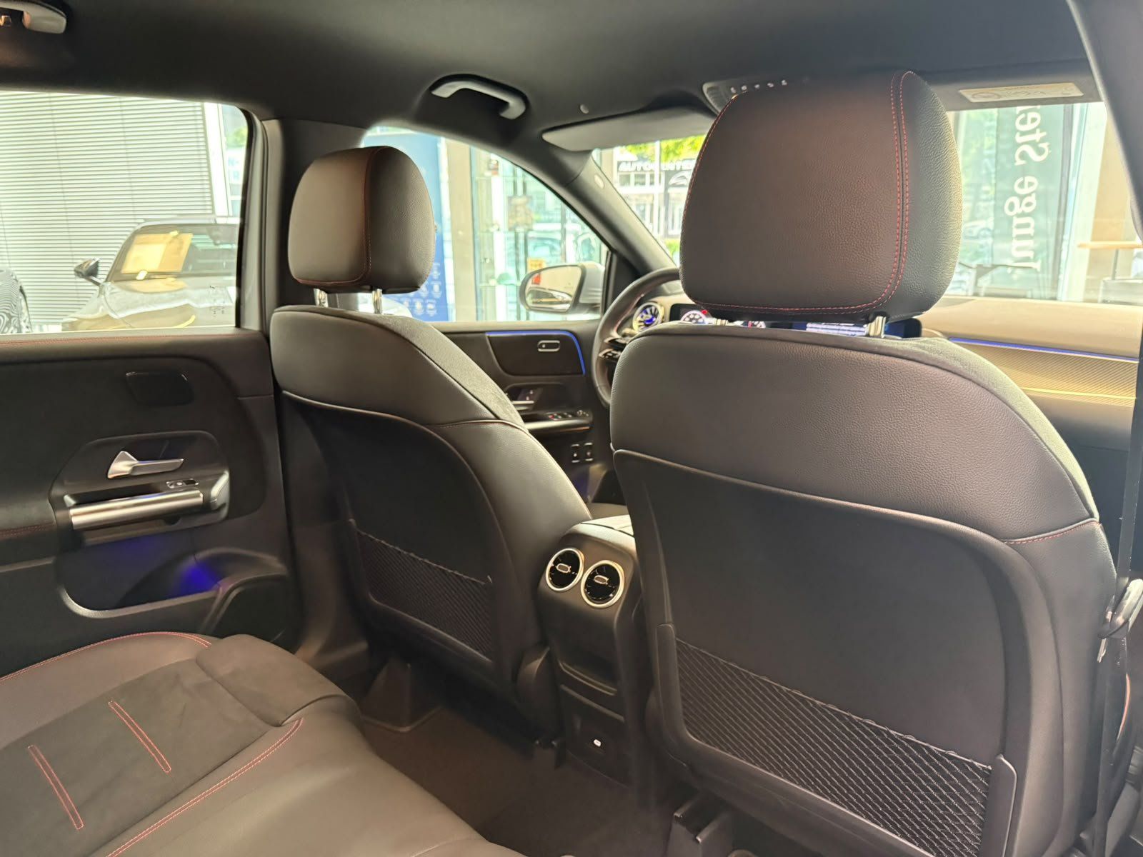 Fahrzeugabbildung Mercedes-Benz B 250e AMG+KAMERA+TOTW+CARPLAY+KEYLESS+LED+DAB