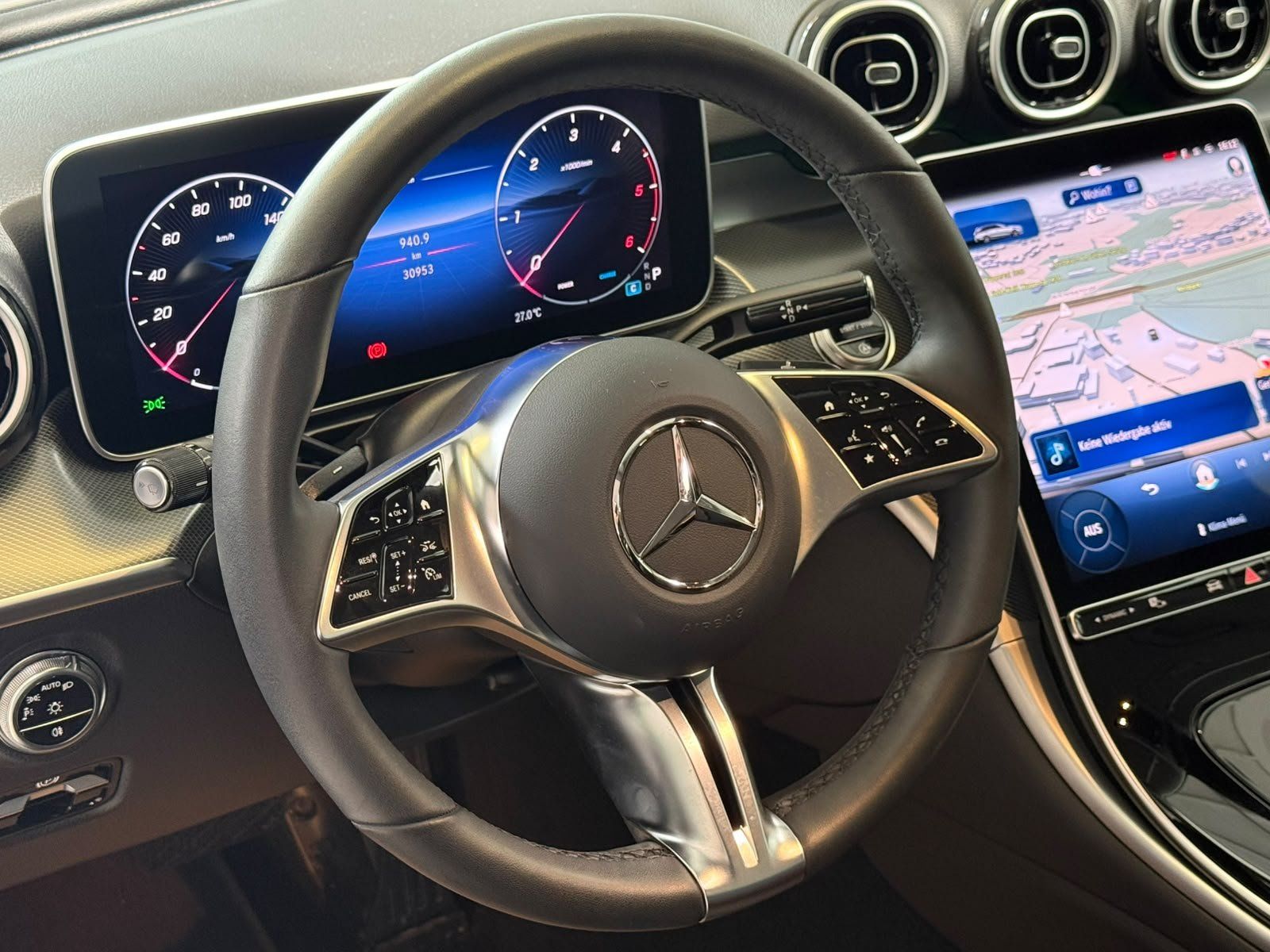 Fahrzeugabbildung Mercedes-Benz C 200 d T Avantgarde KAMERA+LED+CARPLAY+AMBIENTE