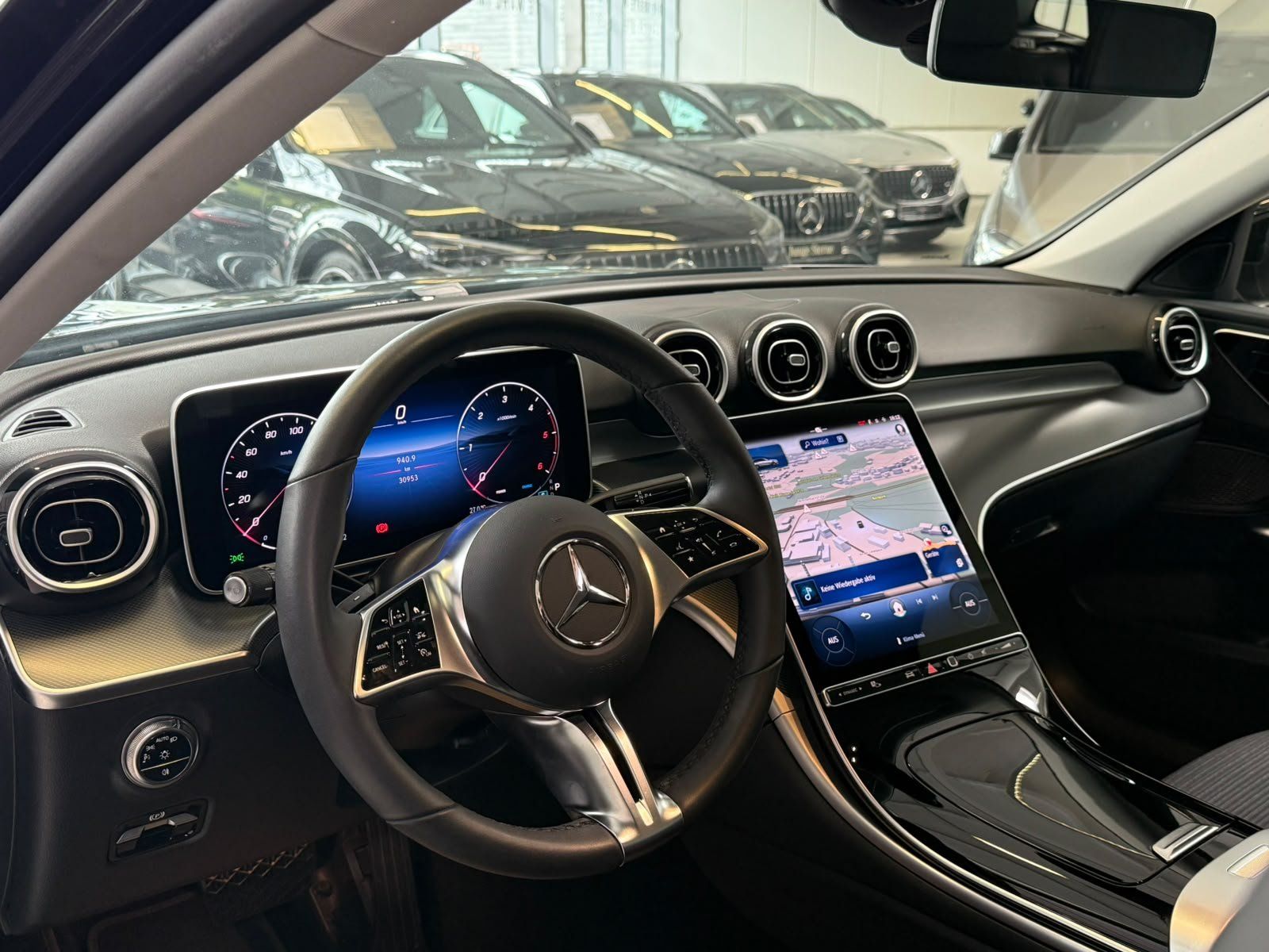 Fahrzeugabbildung Mercedes-Benz C 200 d T Avantgarde KAMERA+LED+CARPLAY+AMBIENTE