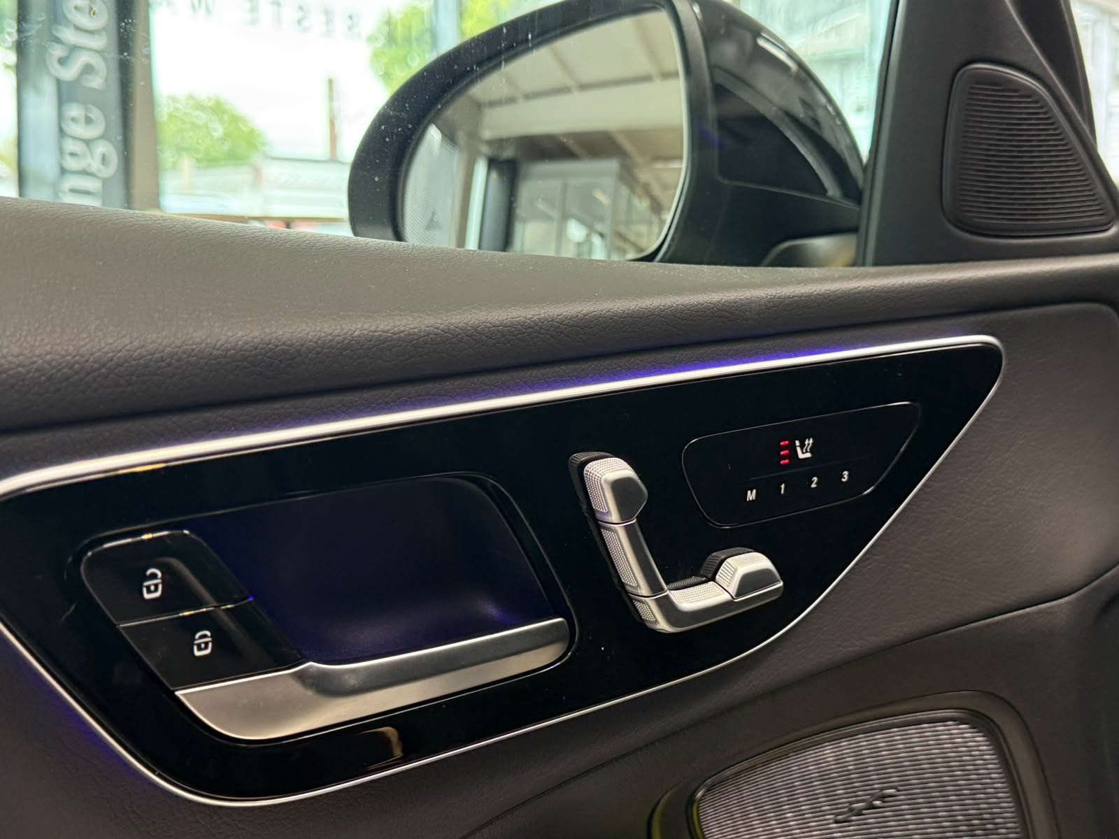Fahrzeugabbildung Mercedes-Benz C 180 Avantgarde Adv. Plus+DIGITAL+360+WINTERPKT