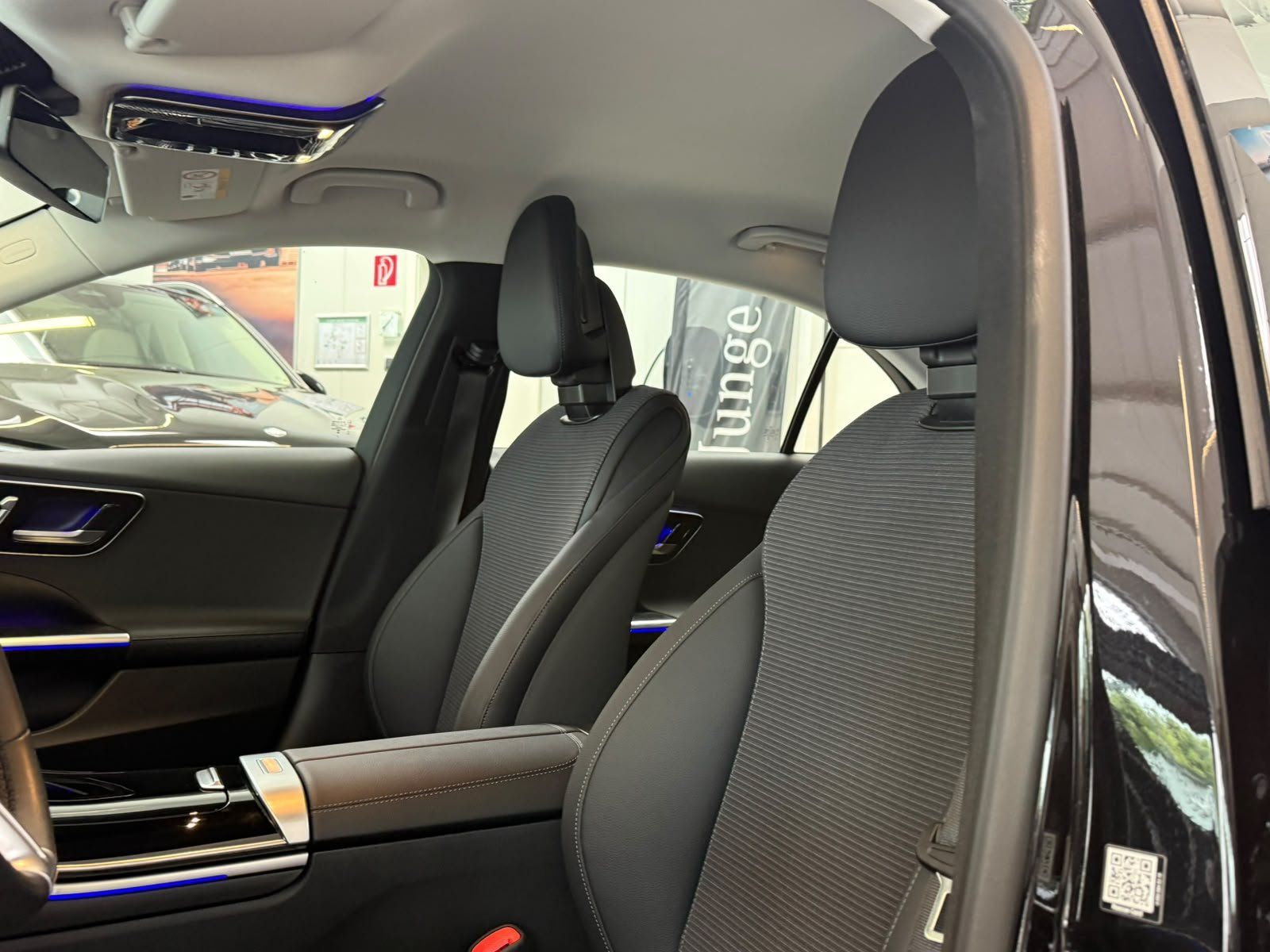 Fahrzeugabbildung Mercedes-Benz C 180 Avantgarde Adv. Plus+DIGITAL+360+WINTERPKT