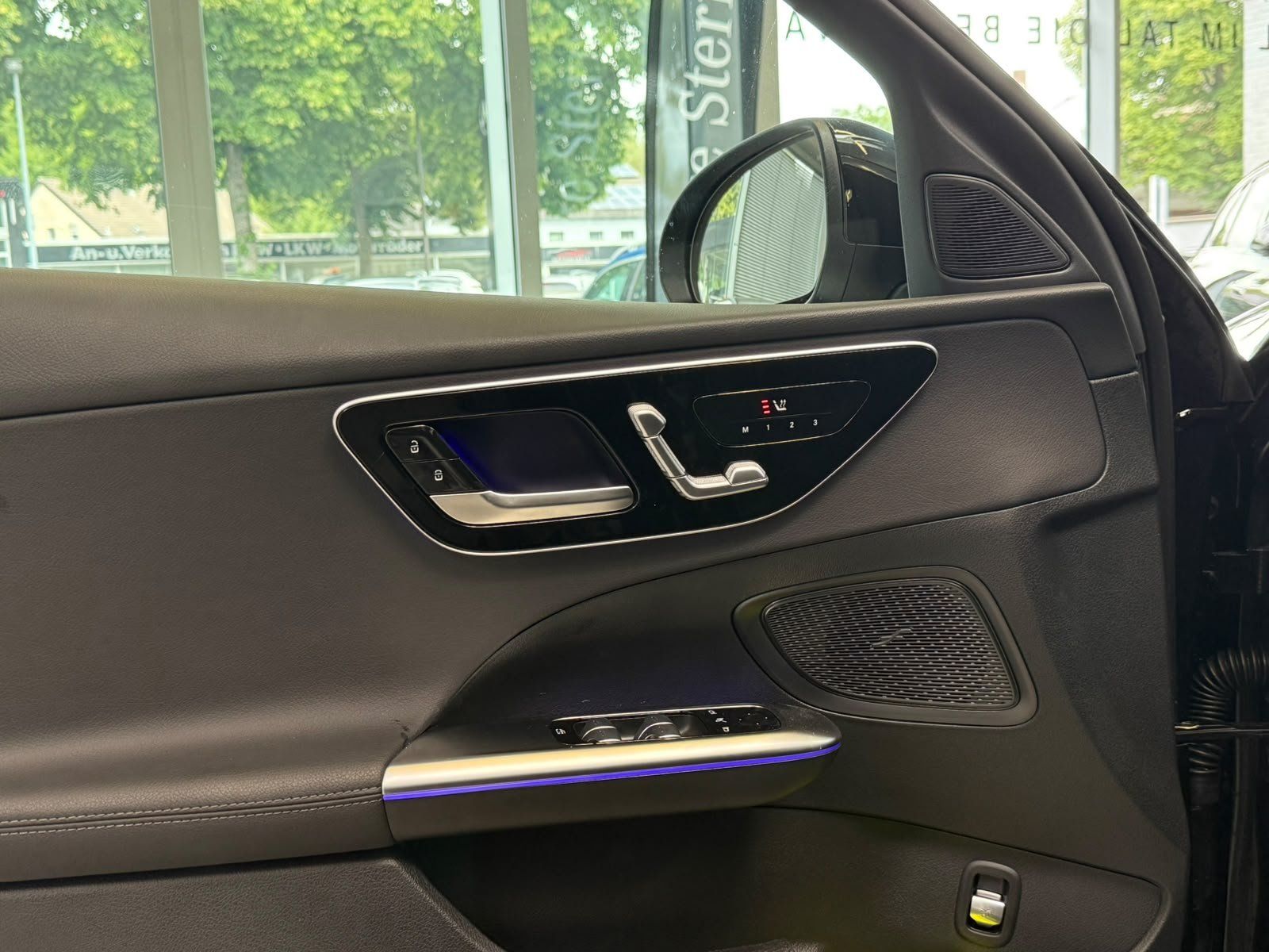 Fahrzeugabbildung Mercedes-Benz C 180 Avantgarde Adv. Plus+DIGITAL+360+WINTERPKT