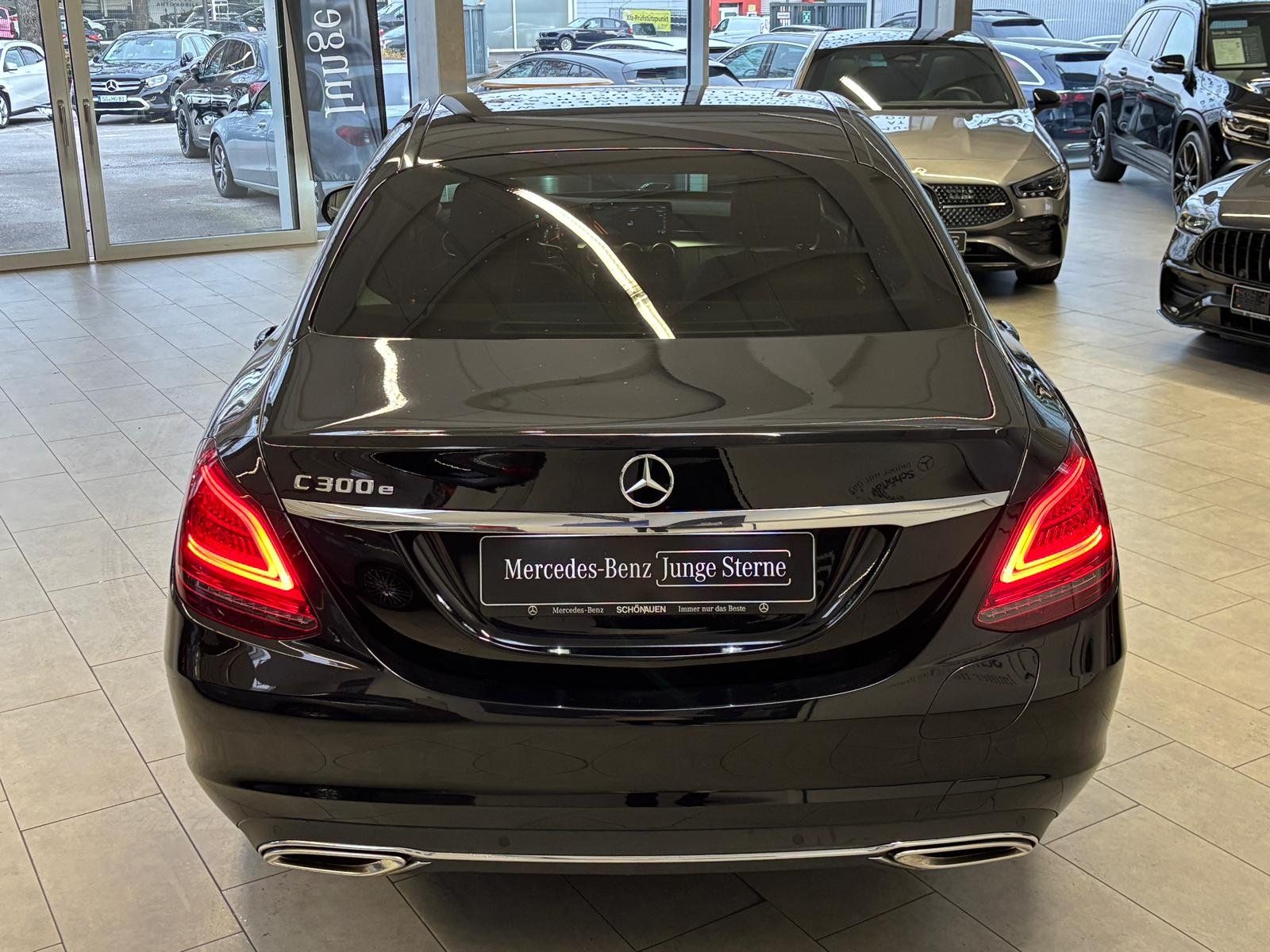 Fahrzeugabbildung Mercedes-Benz C 300e Avantgarde DISTR+KAMERA+TOTW+LED+SPUR+DAB