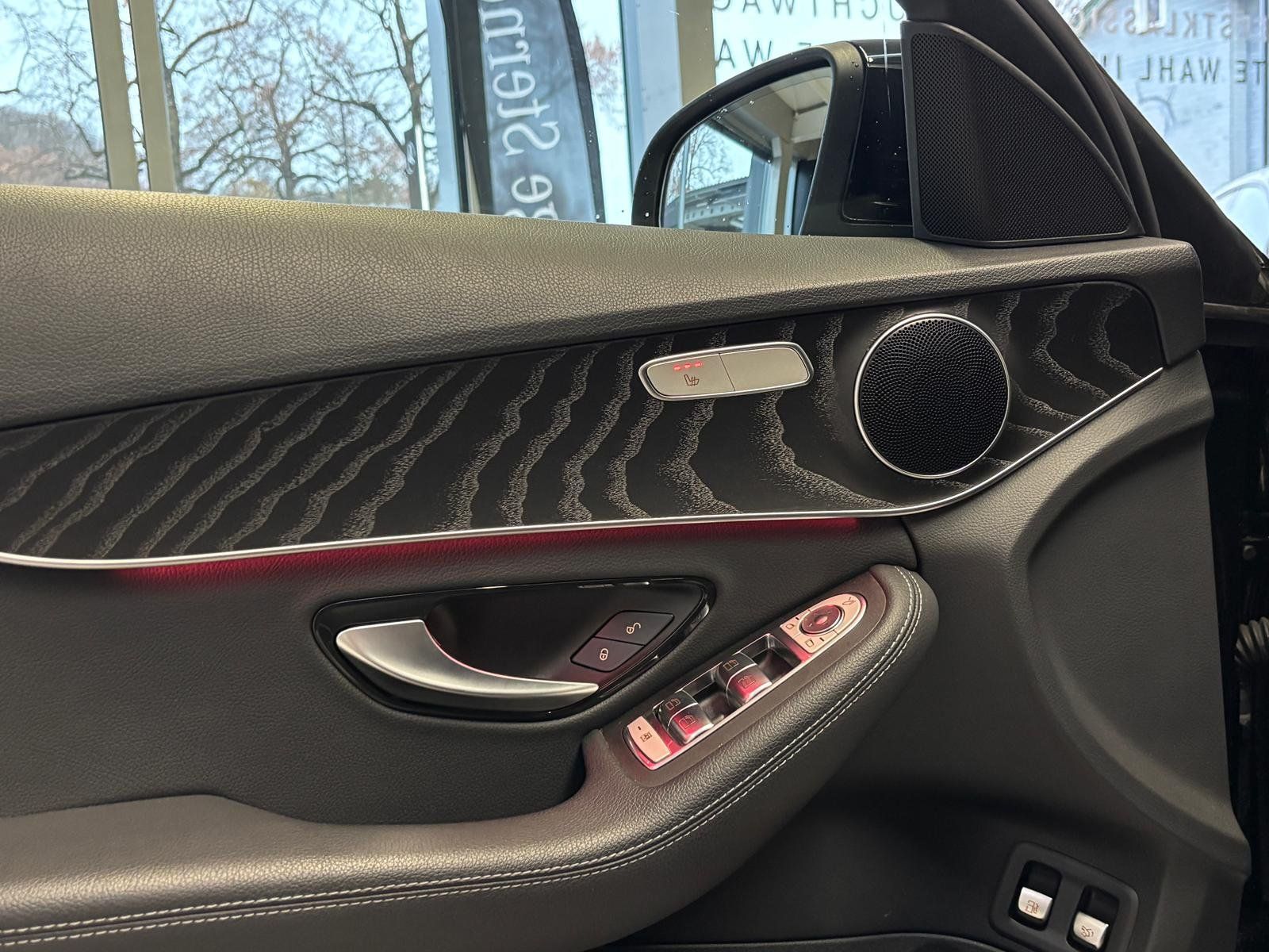 Fahrzeugabbildung Mercedes-Benz C 300e Avantgarde DISTR+KAMERA+TOTW+LED+SPUR+DAB