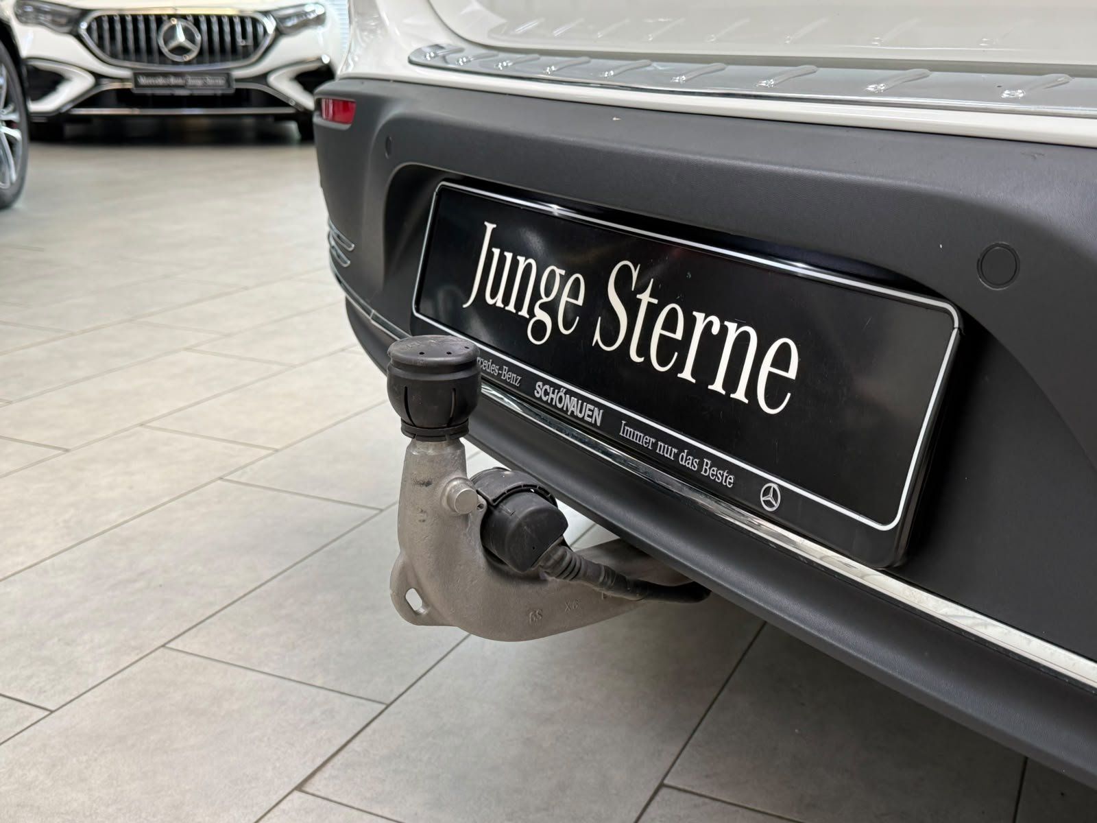 Fahrzeugabbildung Mercedes-Benz EQA 250+ PROGRESSIVE ADV.PLUS+DISTR+PANO+FAP+AHK