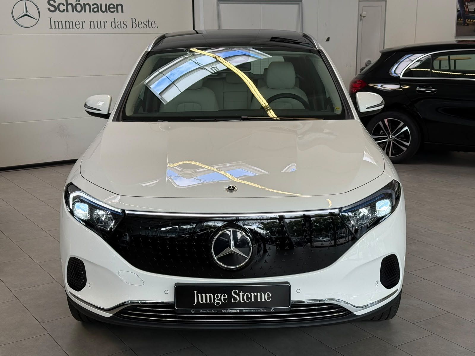 Fahrzeugabbildung Mercedes-Benz EQA 250+ PROGRESSIVE ADV.PLUS+DISTR+PANO+FAP+AHK