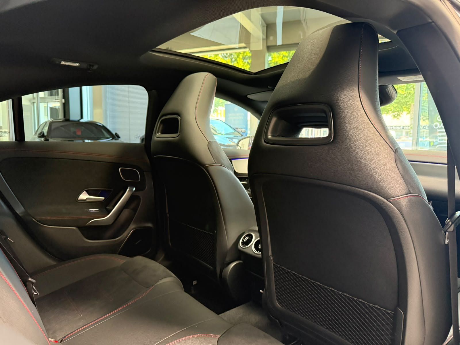 Fahrzeugabbildung Mercedes-Benz CLA 220 d AMG PREMIUM PLUS+NP69t€+19"+BURM+NIGHT