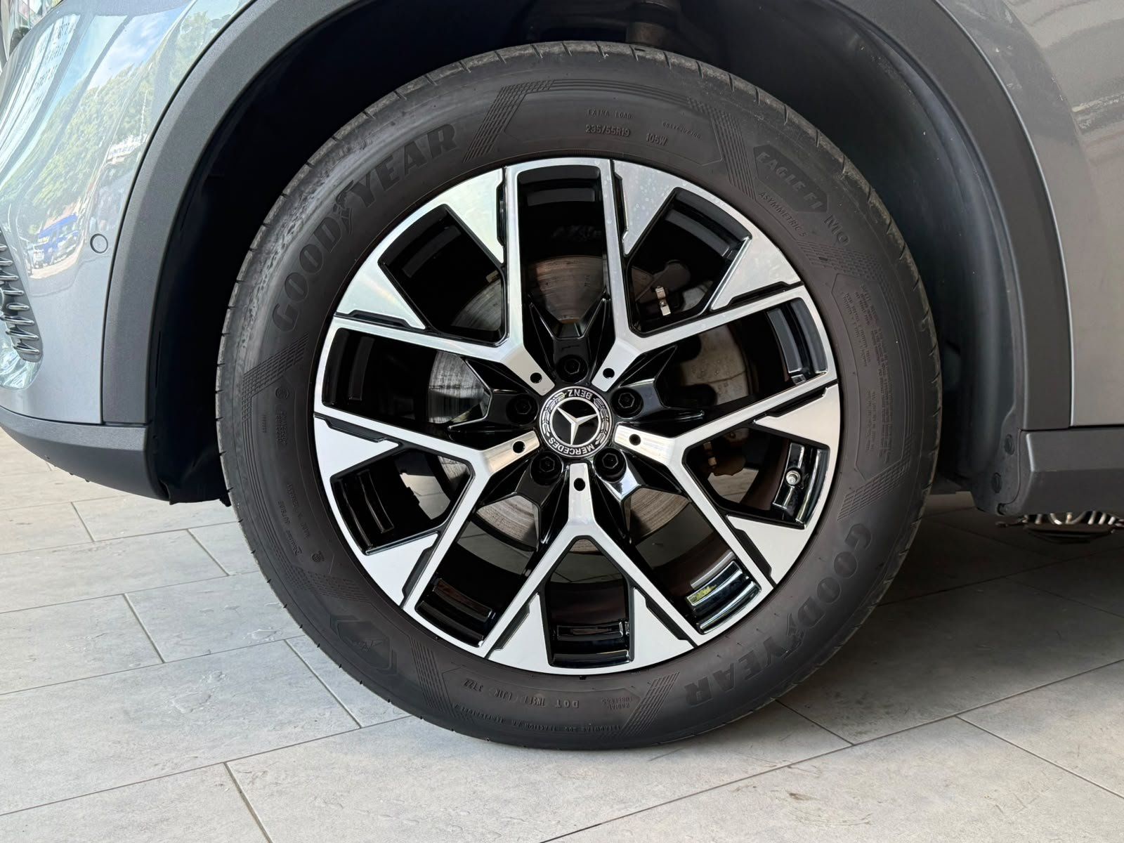 Fahrzeugabbildung Mercedes-Benz GLC 220d 4M AVANTG.ADV.PLUS+AHK+MEMORY+TOTWINKEL