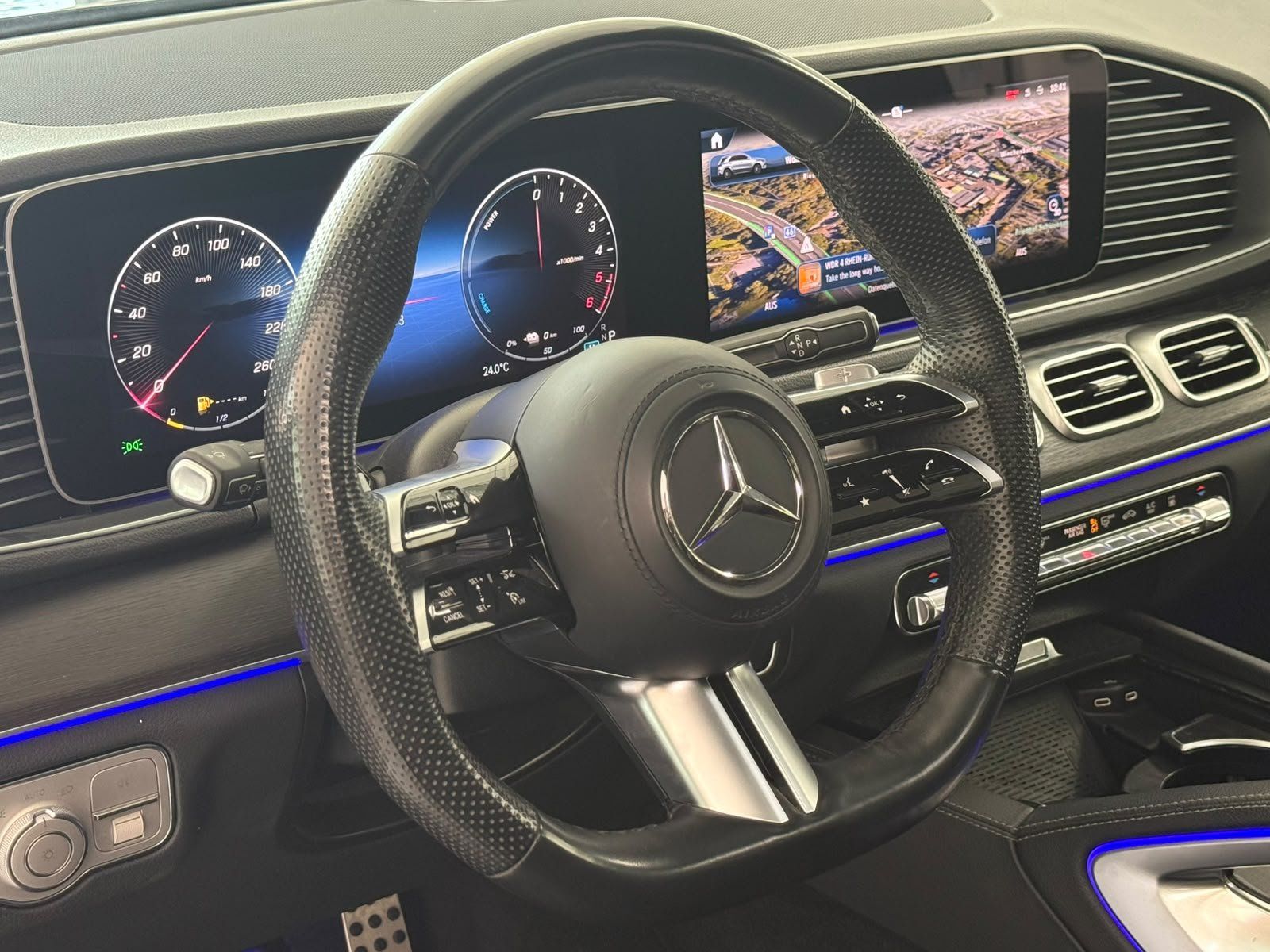 Fahrzeugabbildung Mercedes-Benz GLE 350 de 4M AMG FACELIFT+PANO+AIR+AHK+360+BURM