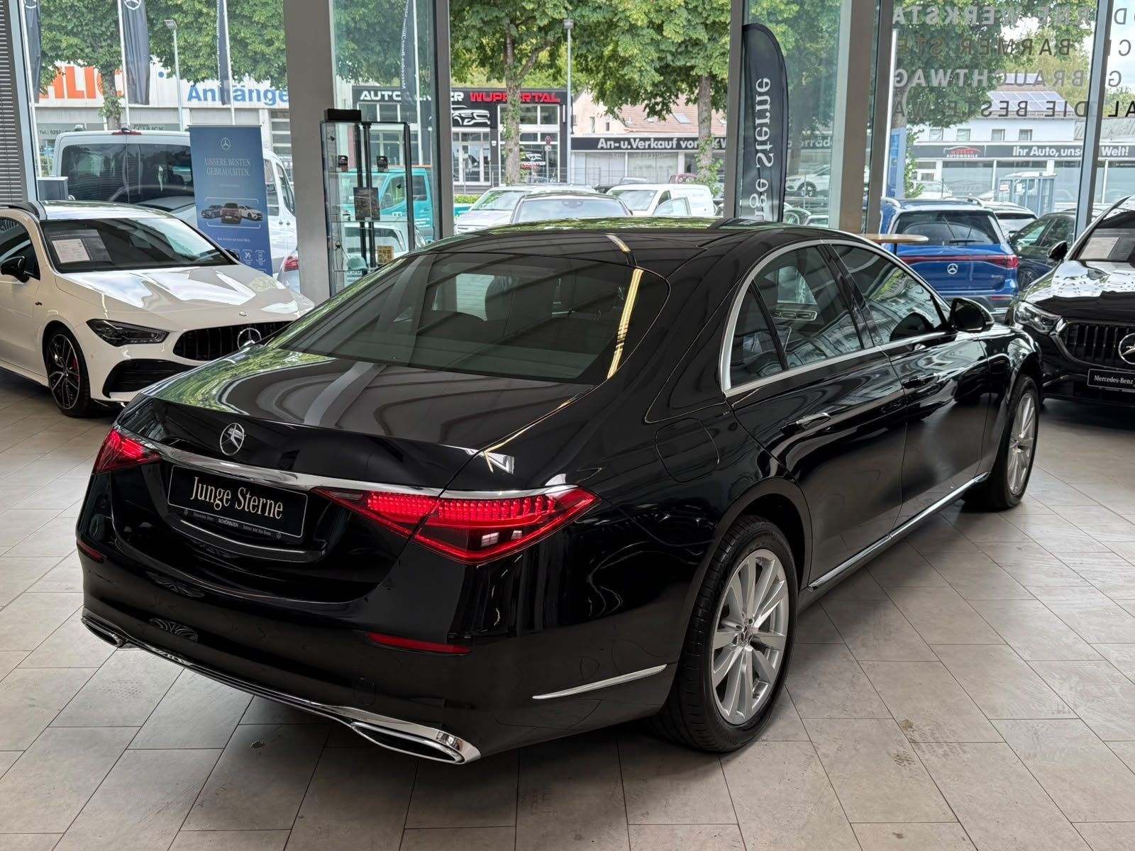 Fahrzeugabbildung Mercedes-Benz S 350 d 4M DISTR+AIRM+FAP+EDW+KEYLESS+DLIGHT+19"