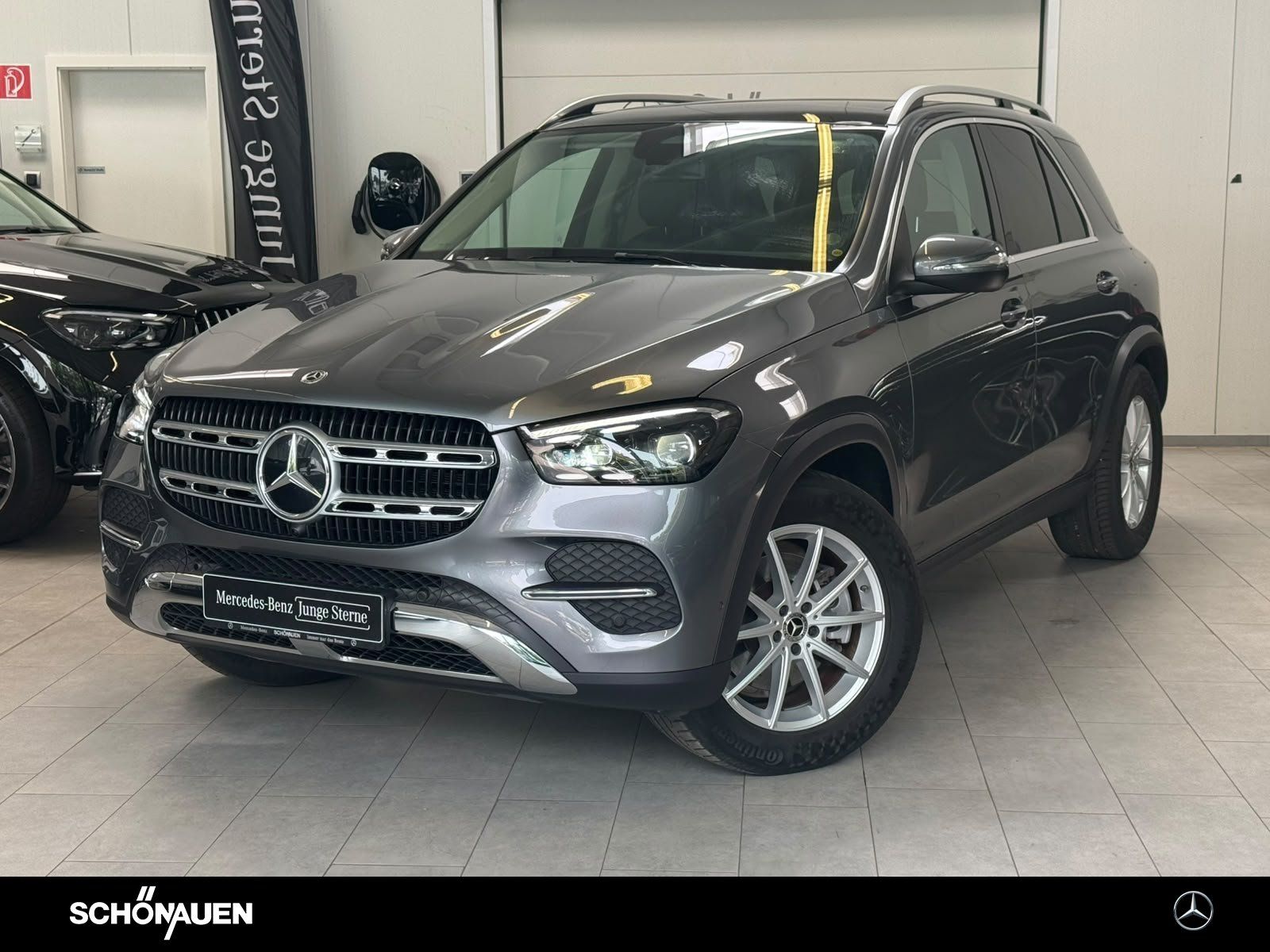 Mercedes-Benz GLE 300d 4M PANO+AHK+MBEAM+KAMERA+AMBIENTE+CARPL