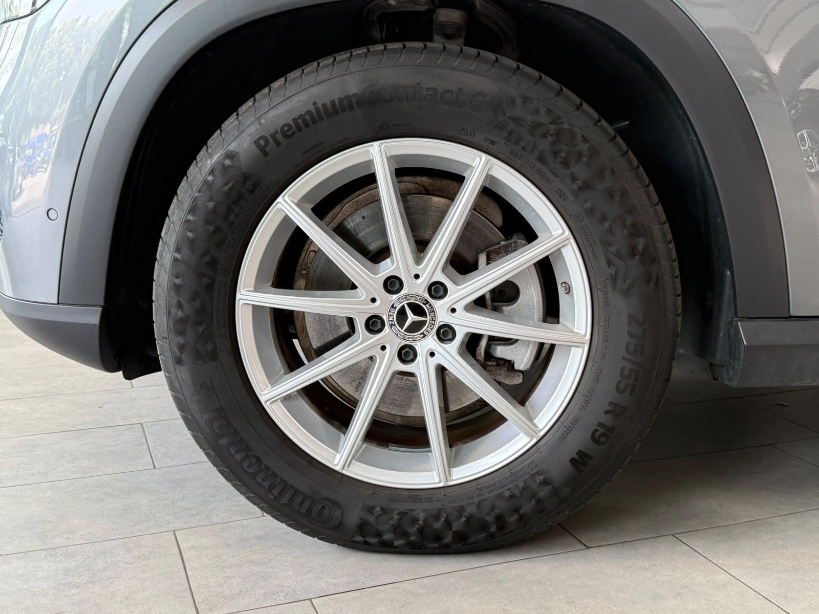 Fahrzeugabbildung Mercedes-Benz GLE 300d 4M PANO+AHK+MBEAM+KAMERA+AMBIENTE+CARPL